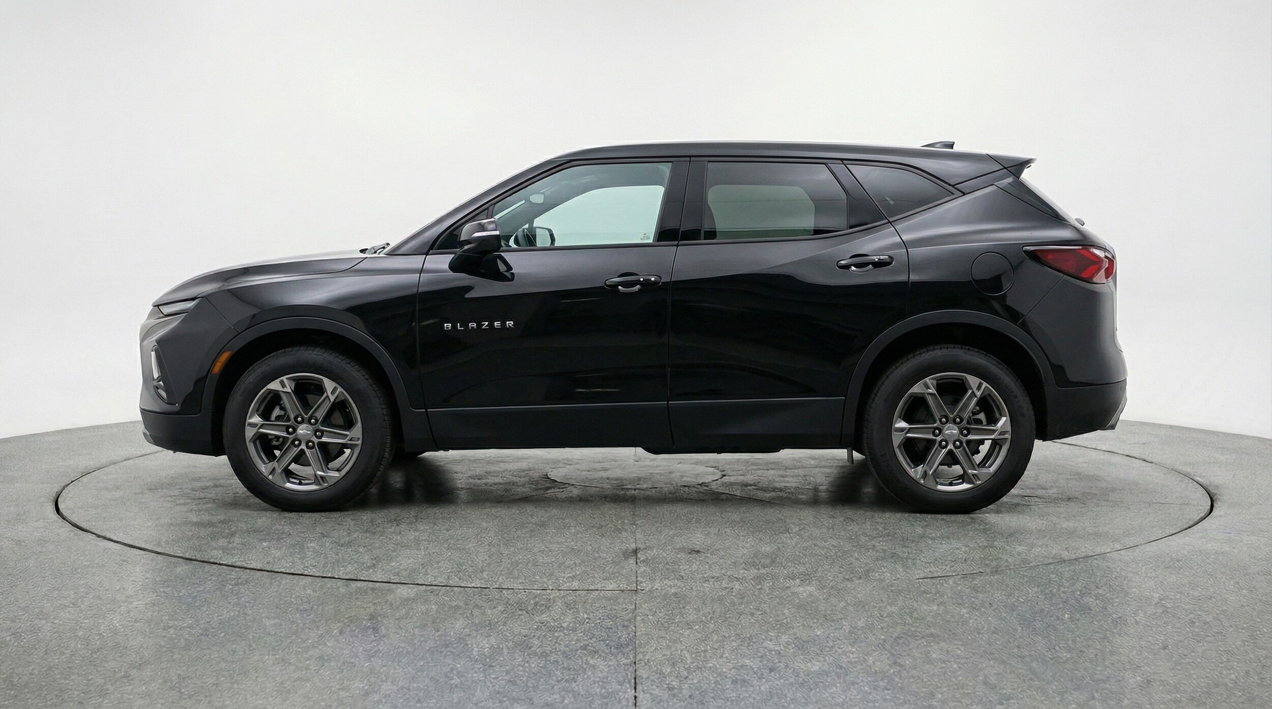 Thumbnail: 2025 Chevrolet Blazer - 4