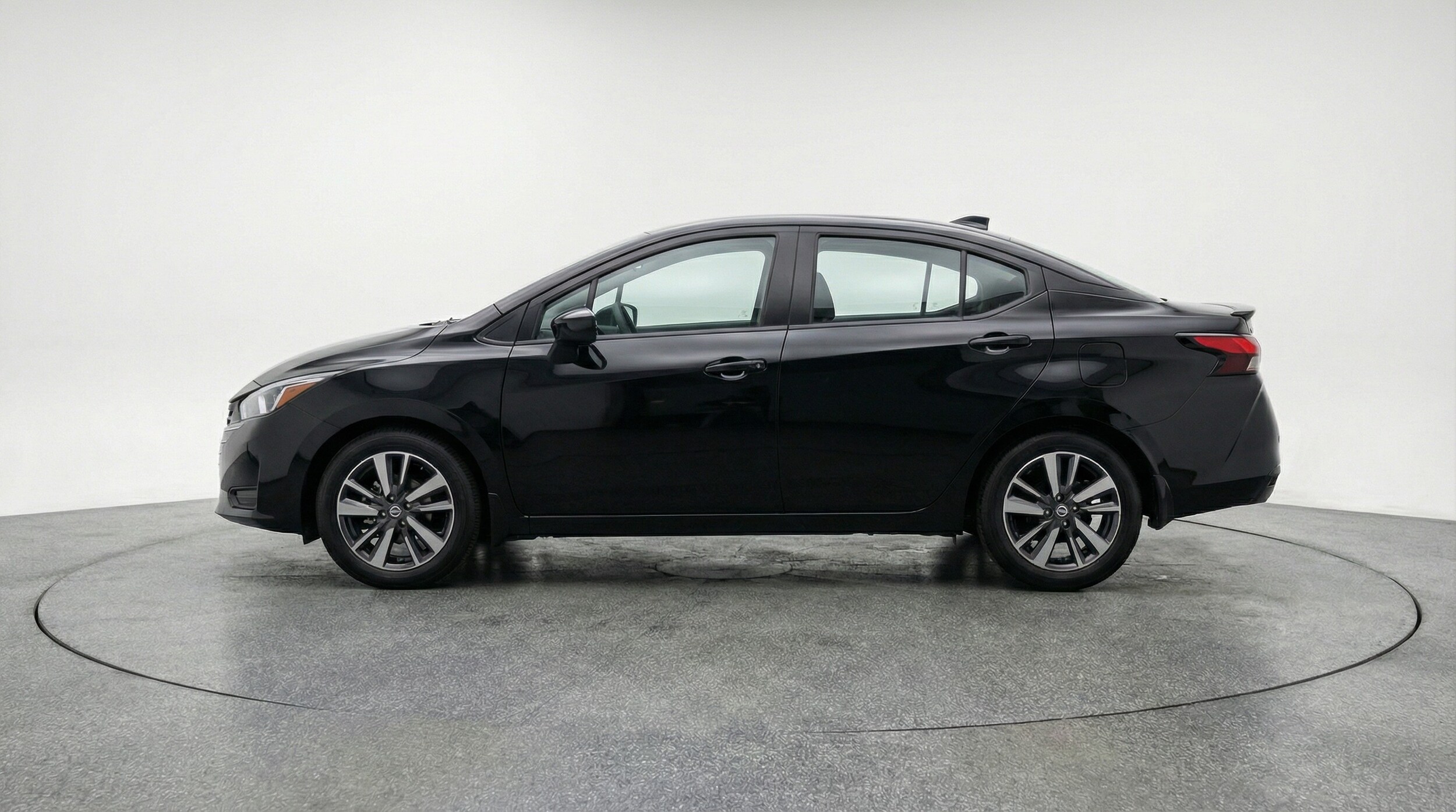 Thumbnail: 2025 Nissan Versa - 4