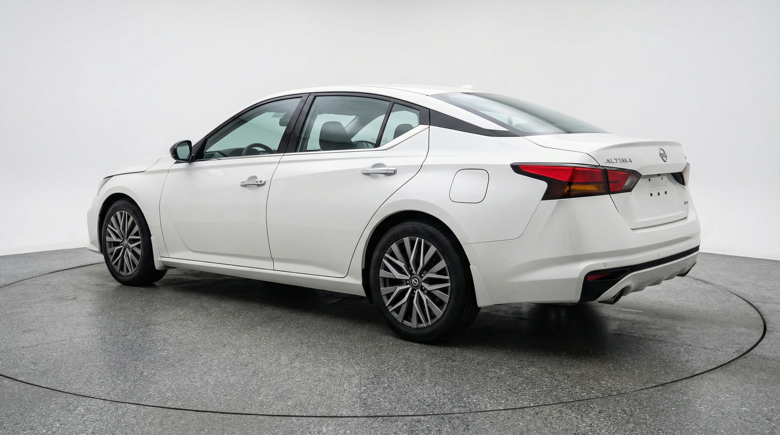 Thumbnail: 2025 Nissan Altima - 5