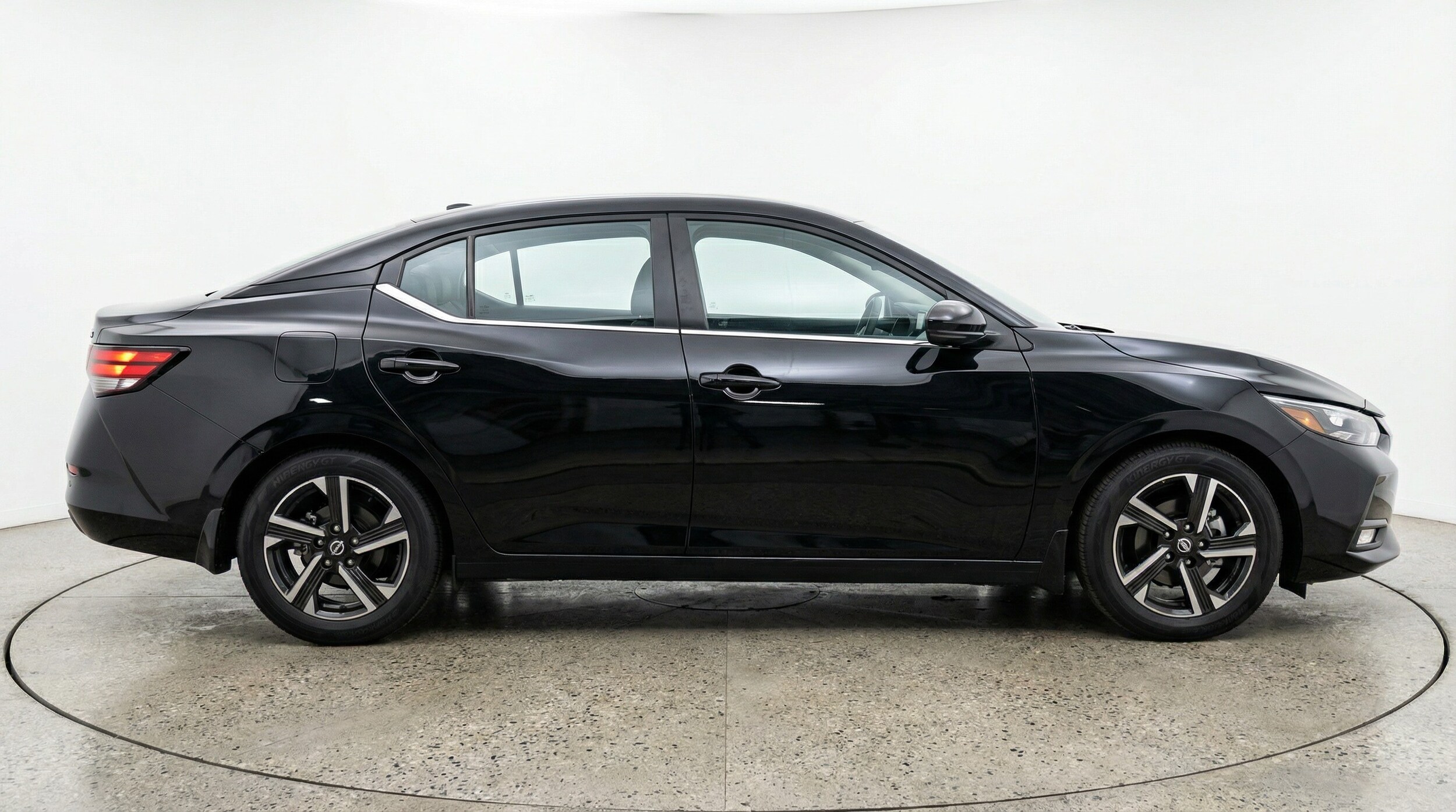 Thumbnail: 2025 Nissan Sentra - 8