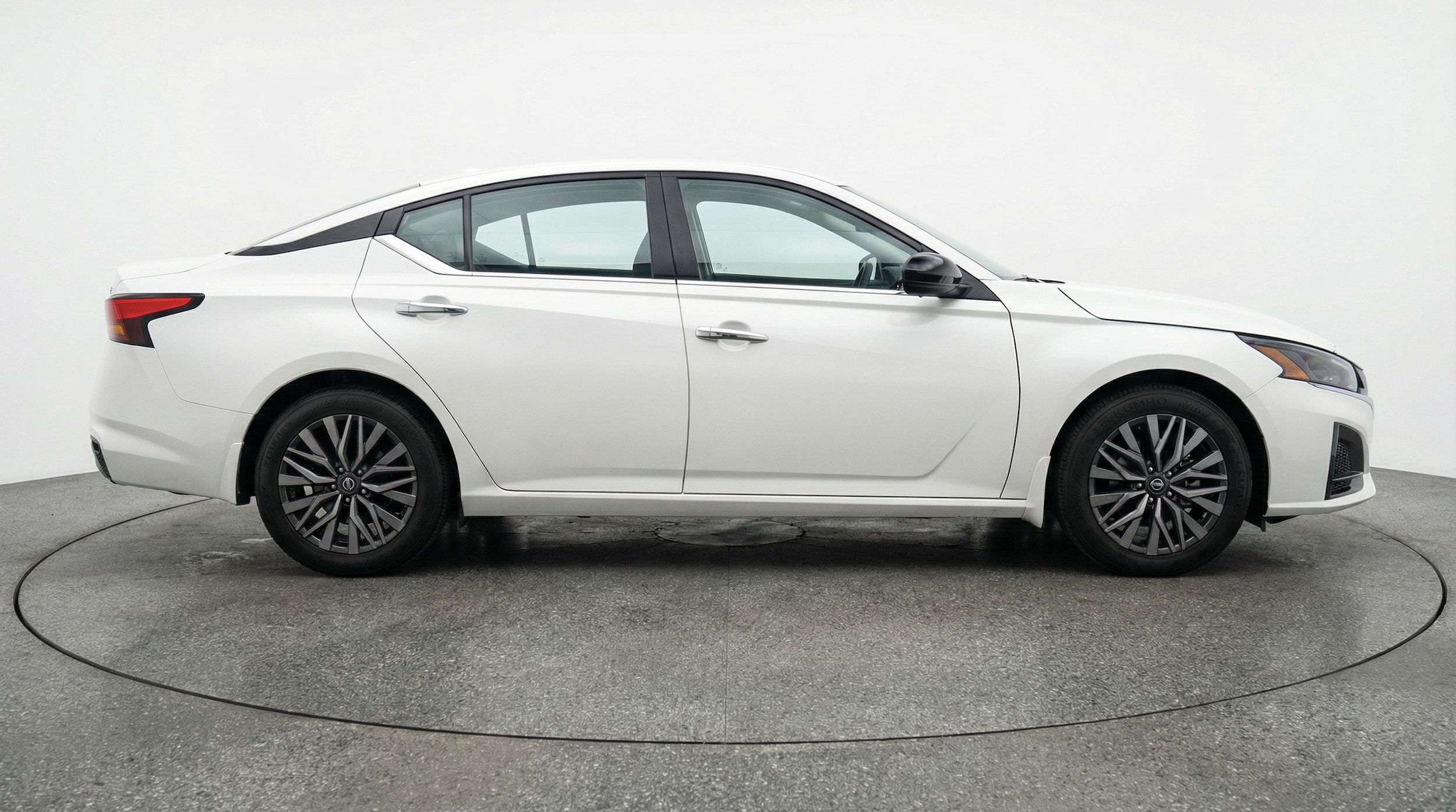Thumbnail: 2025 Nissan Altima - 8