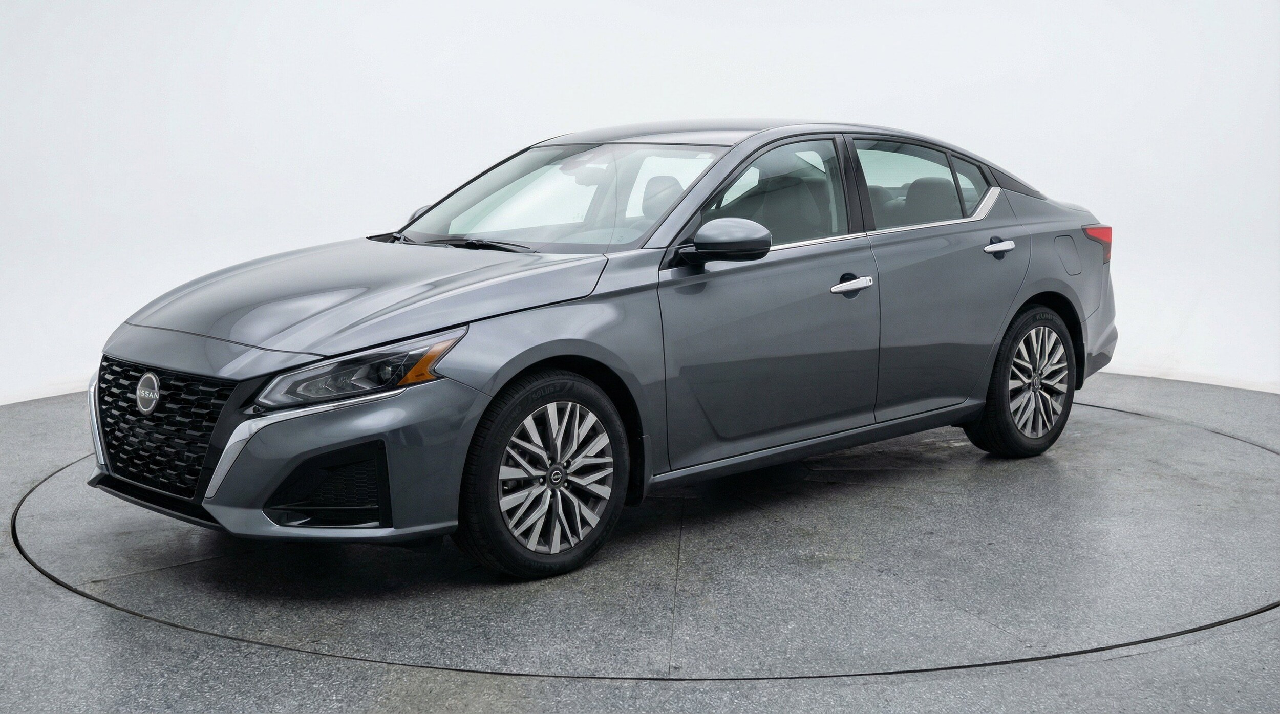 Thumbnail: 2025 Nissan Altima - 2