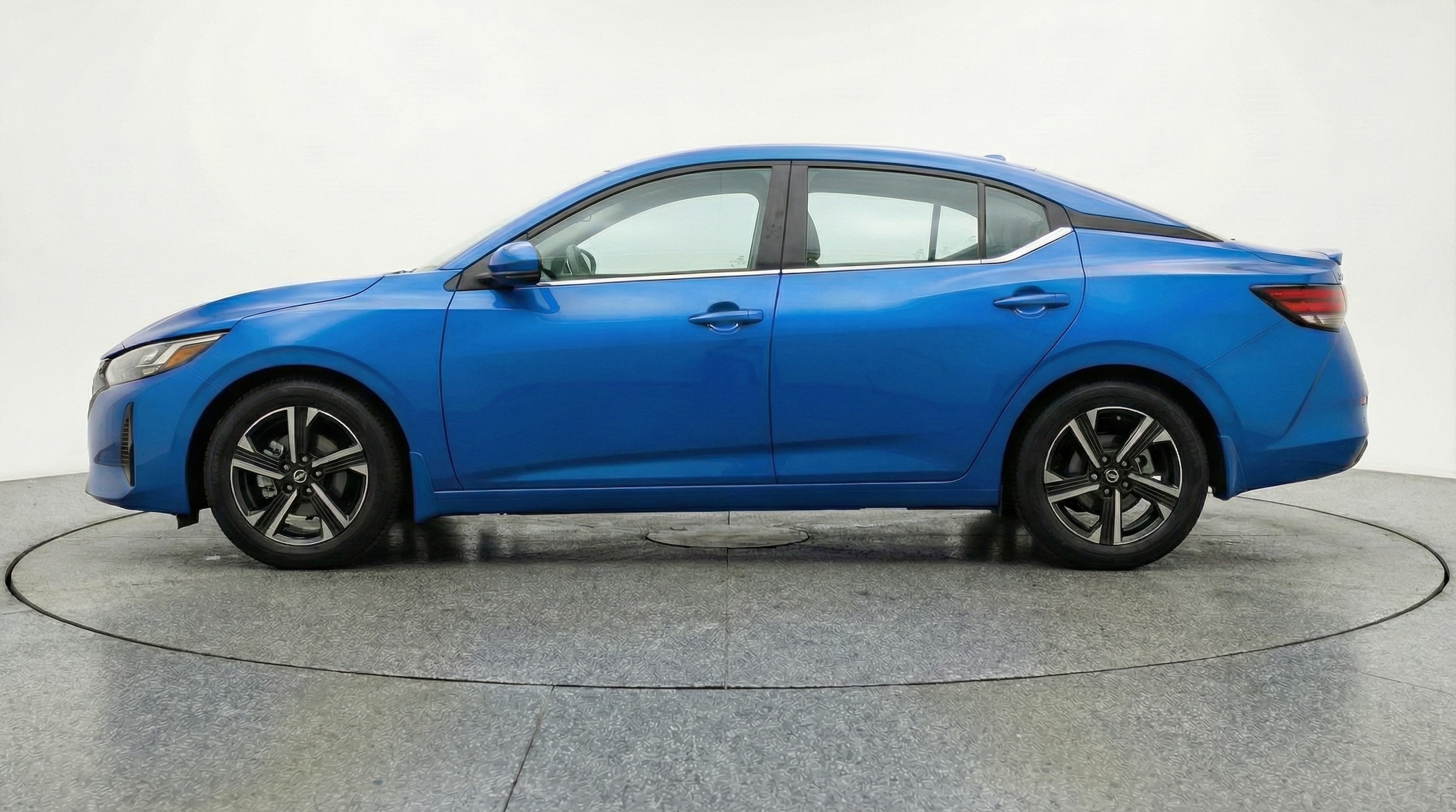 Thumbnail: 2025 Nissan Sentra - 4