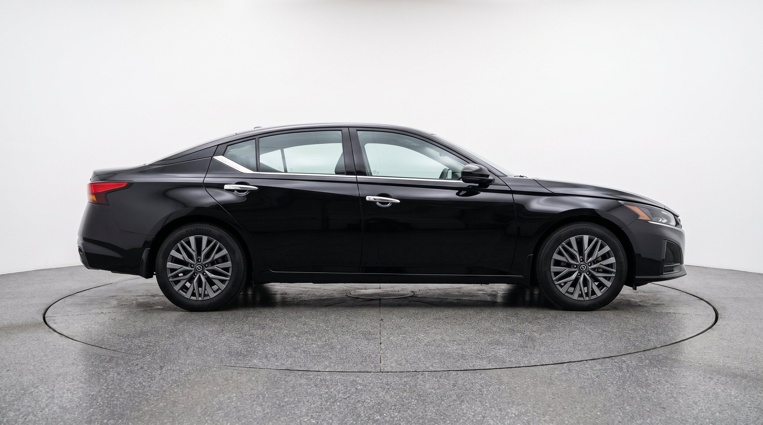 Thumbnail: 2025 Nissan Altima - 11