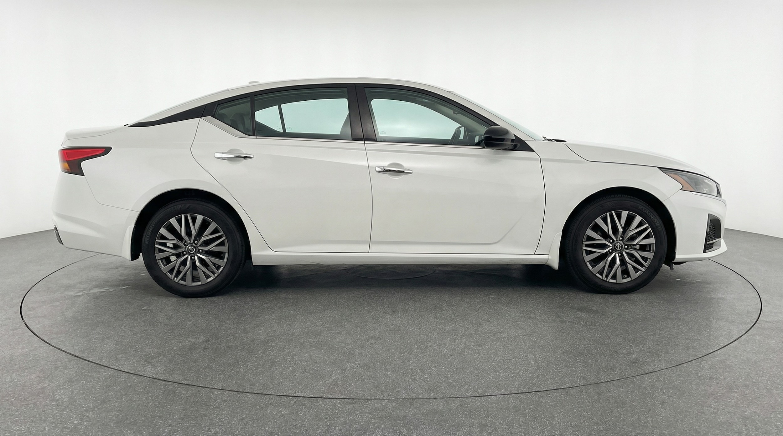 Thumbnail: 2025 Nissan Altima - 8