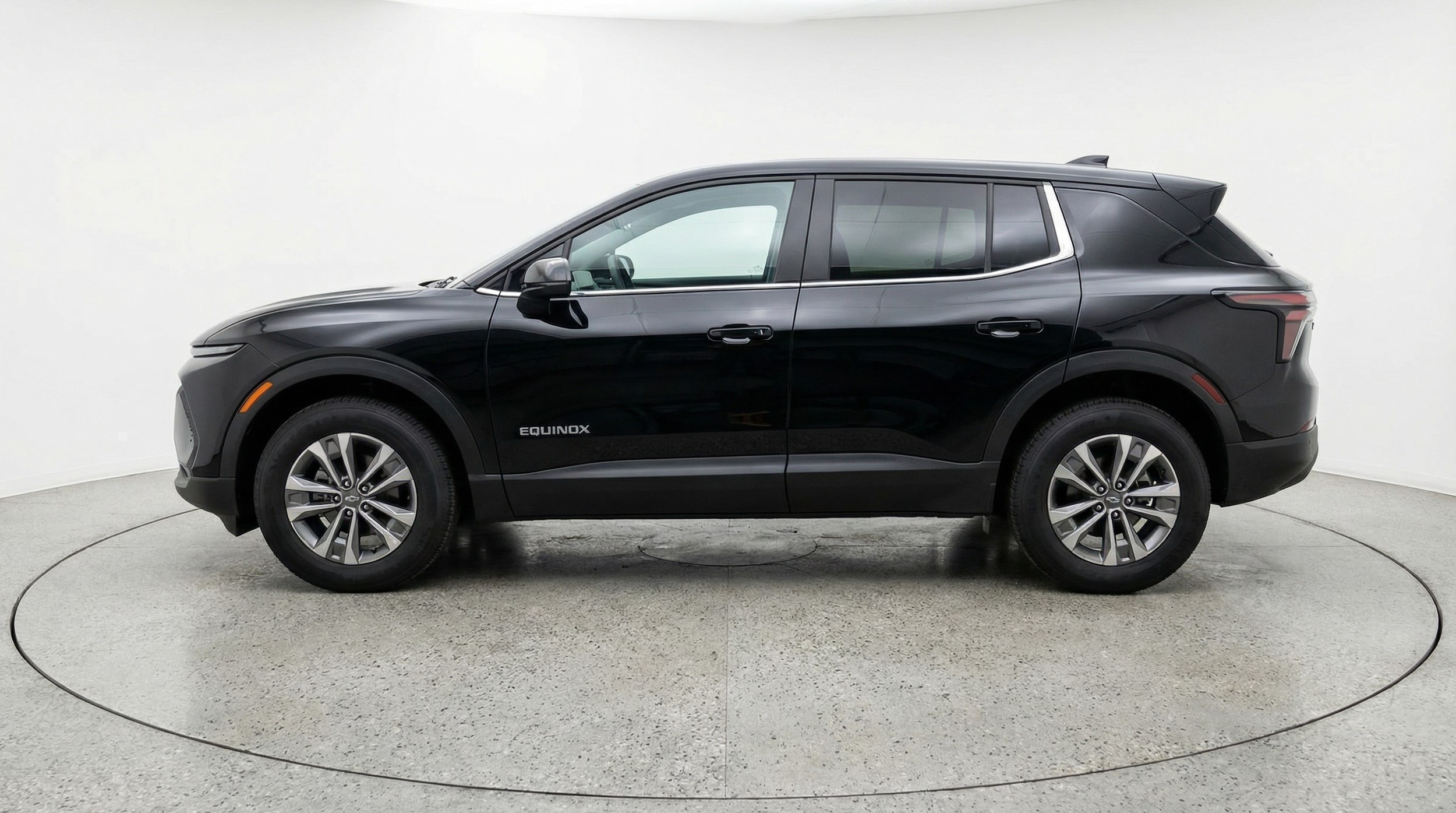 Thumbnail: 2025 Chevrolet Equinox - 4