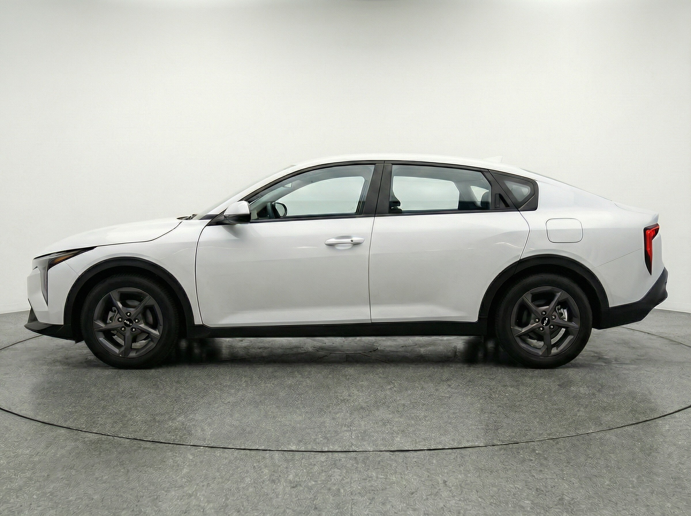 Thumbnail: 2025 Kia K4 - 4