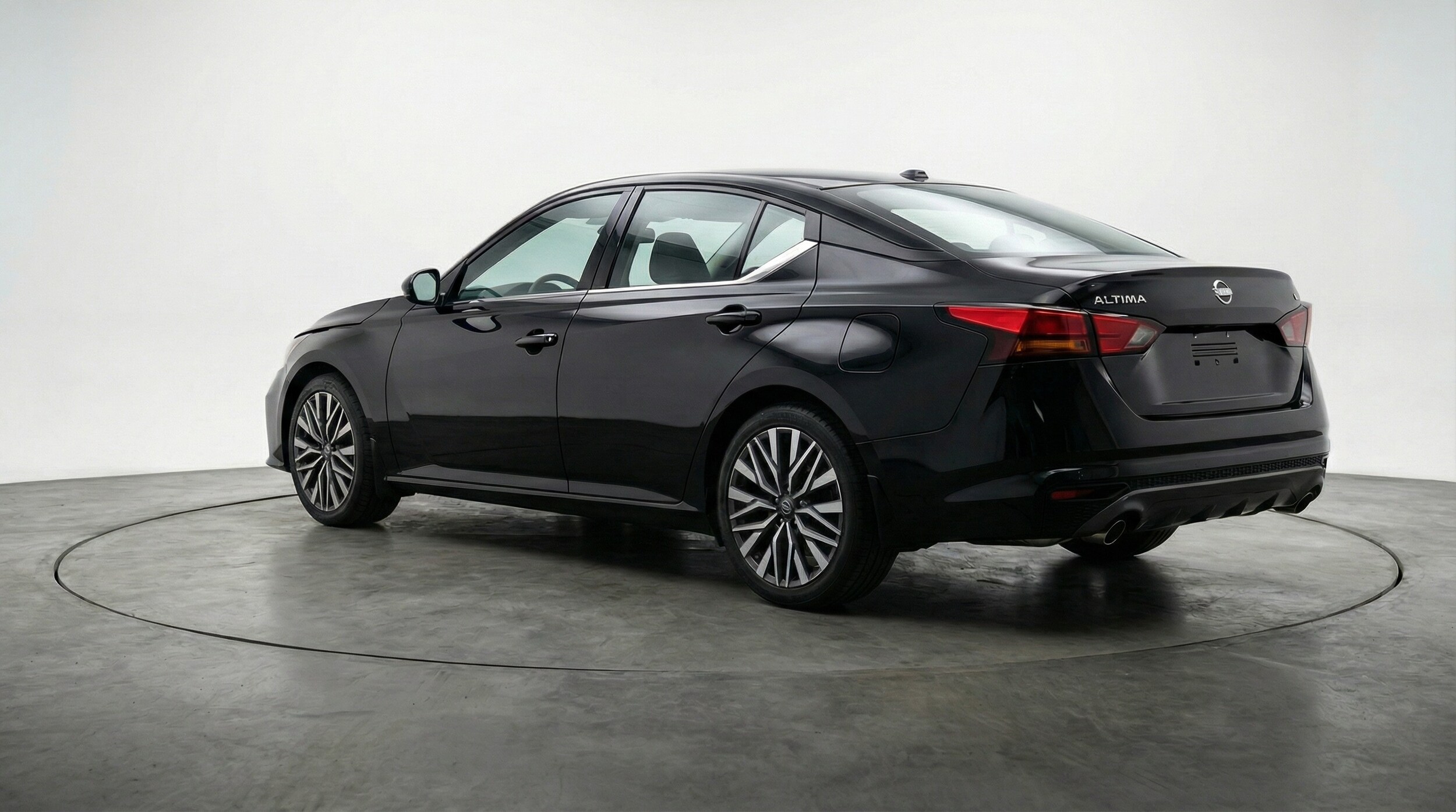 Thumbnail: 2025 Nissan Altima - 5