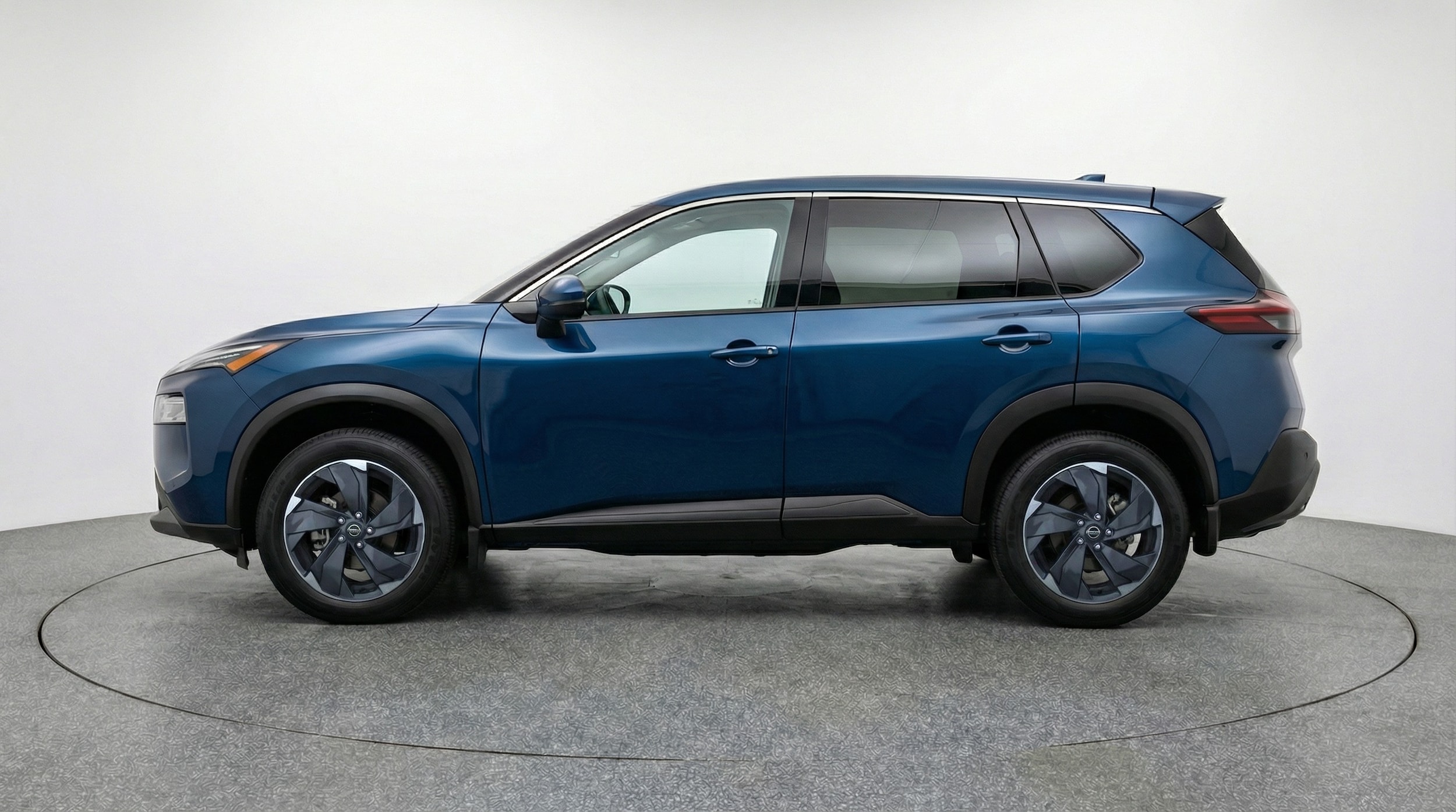 Thumbnail: 2025 Nissan Rogue - 4