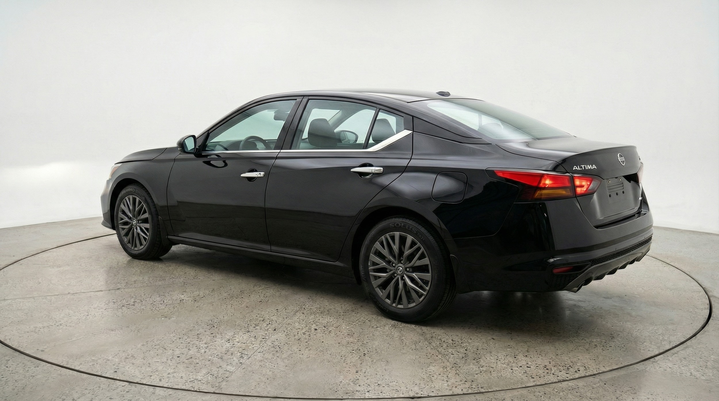 Thumbnail: 2025 Nissan Altima - 5