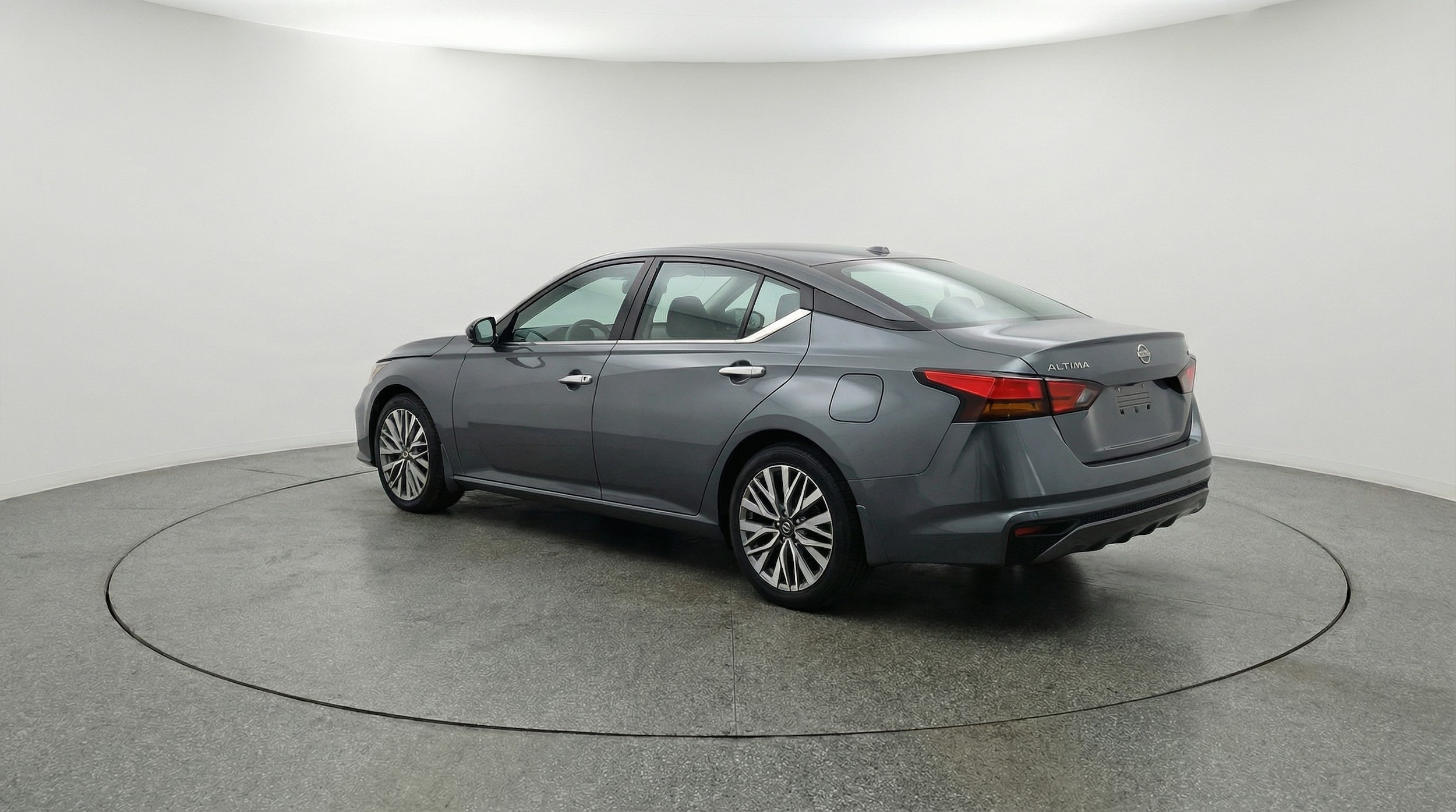 Thumbnail: 2025 Nissan Altima - 5