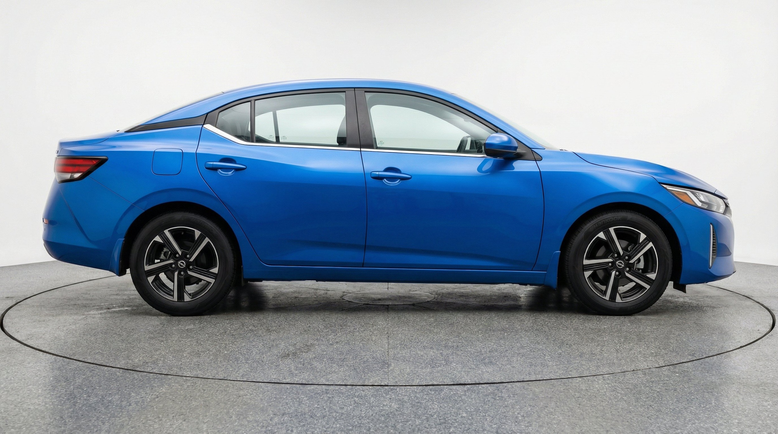 Thumbnail: 2025 Nissan Sentra - 11