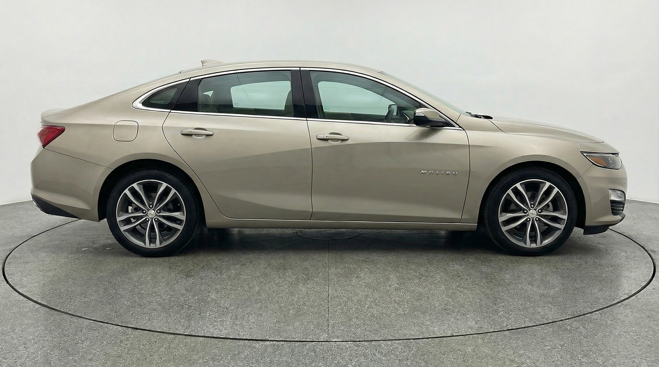 Thumbnail: 2024 Chevrolet Malibu - 8