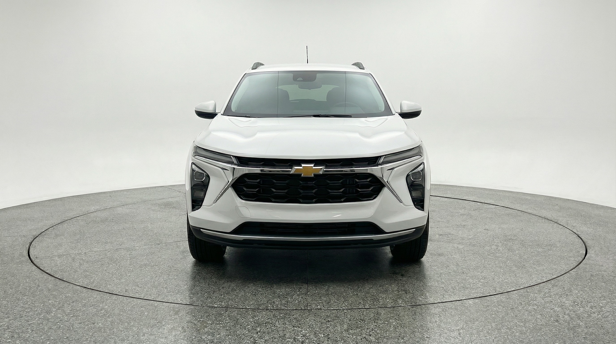Thumbnail: 2025 Chevrolet Trax - 2