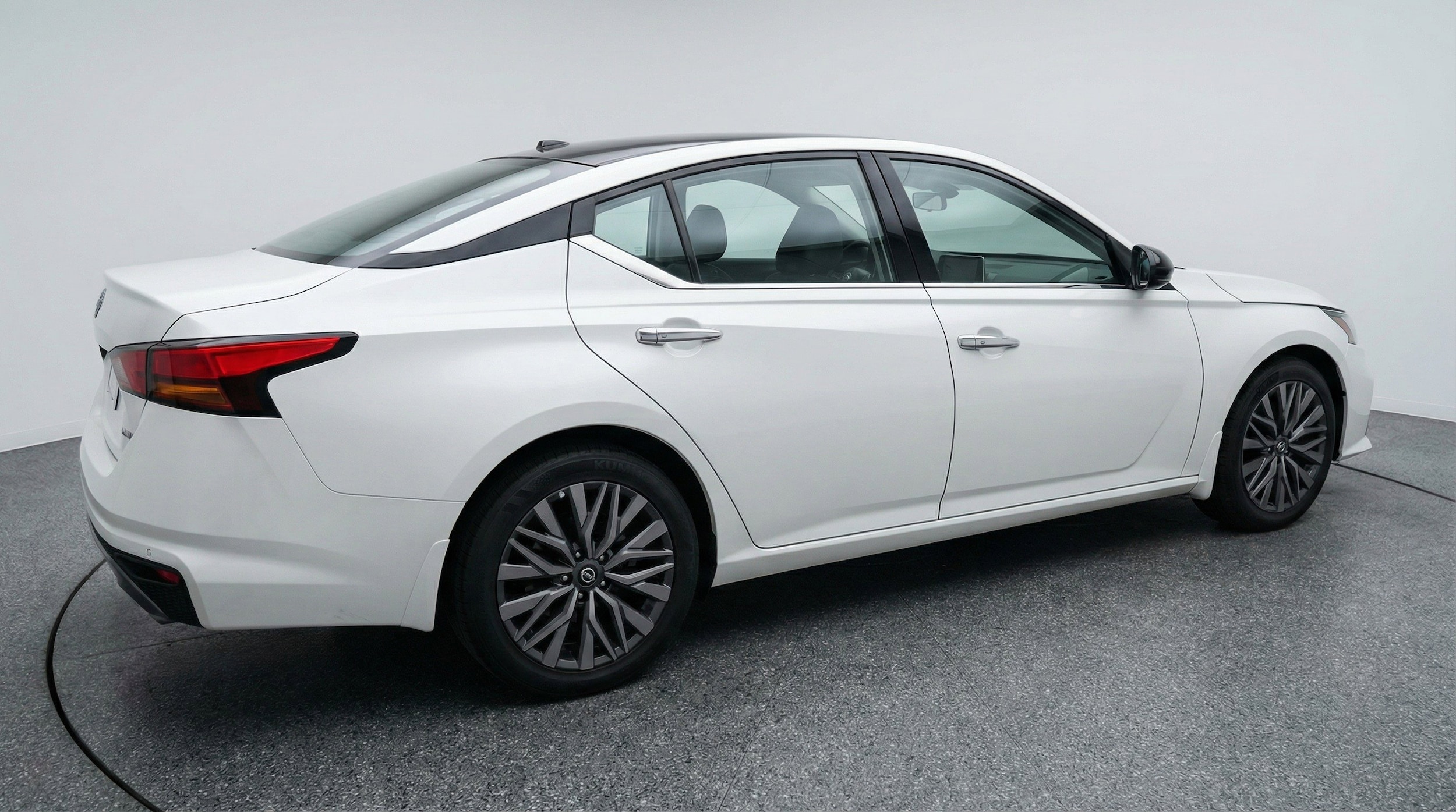 Thumbnail: 2025 Nissan Altima - 9