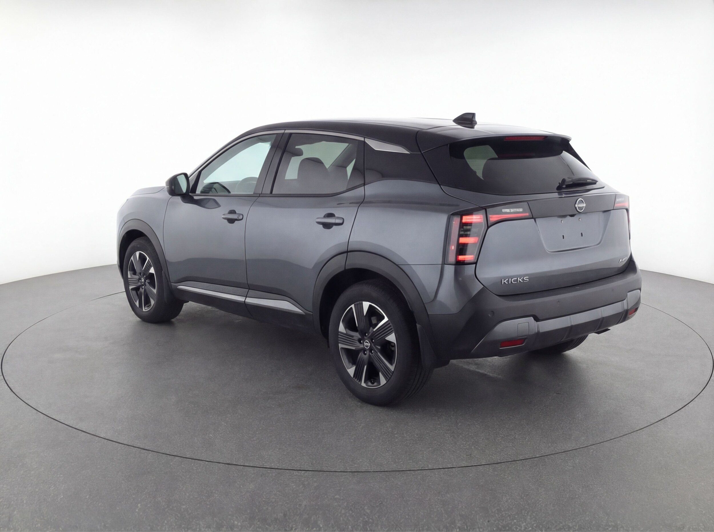 Thumbnail: 2025 Nissan Kicks - 5