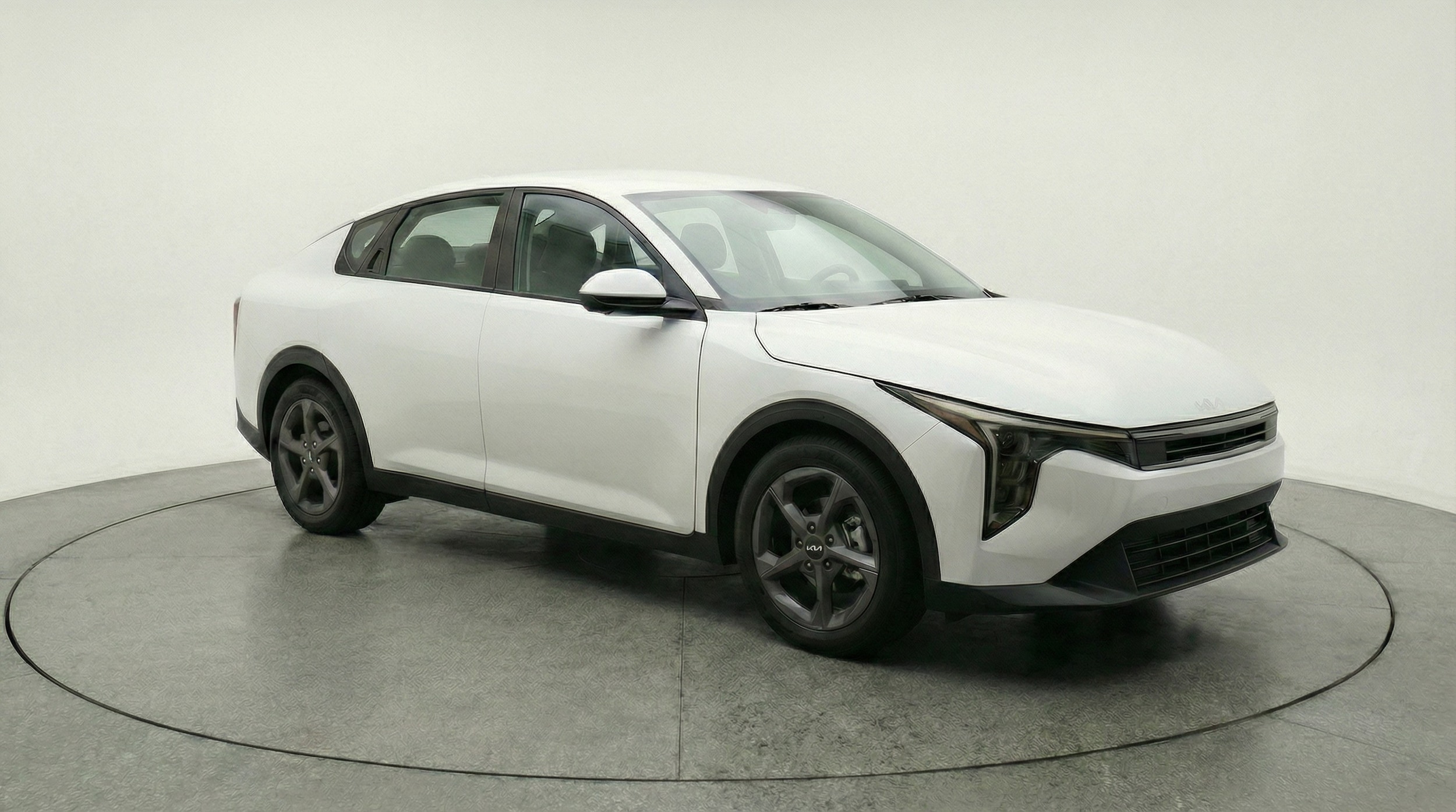 Thumbnail: 2025 Kia K4 - 1