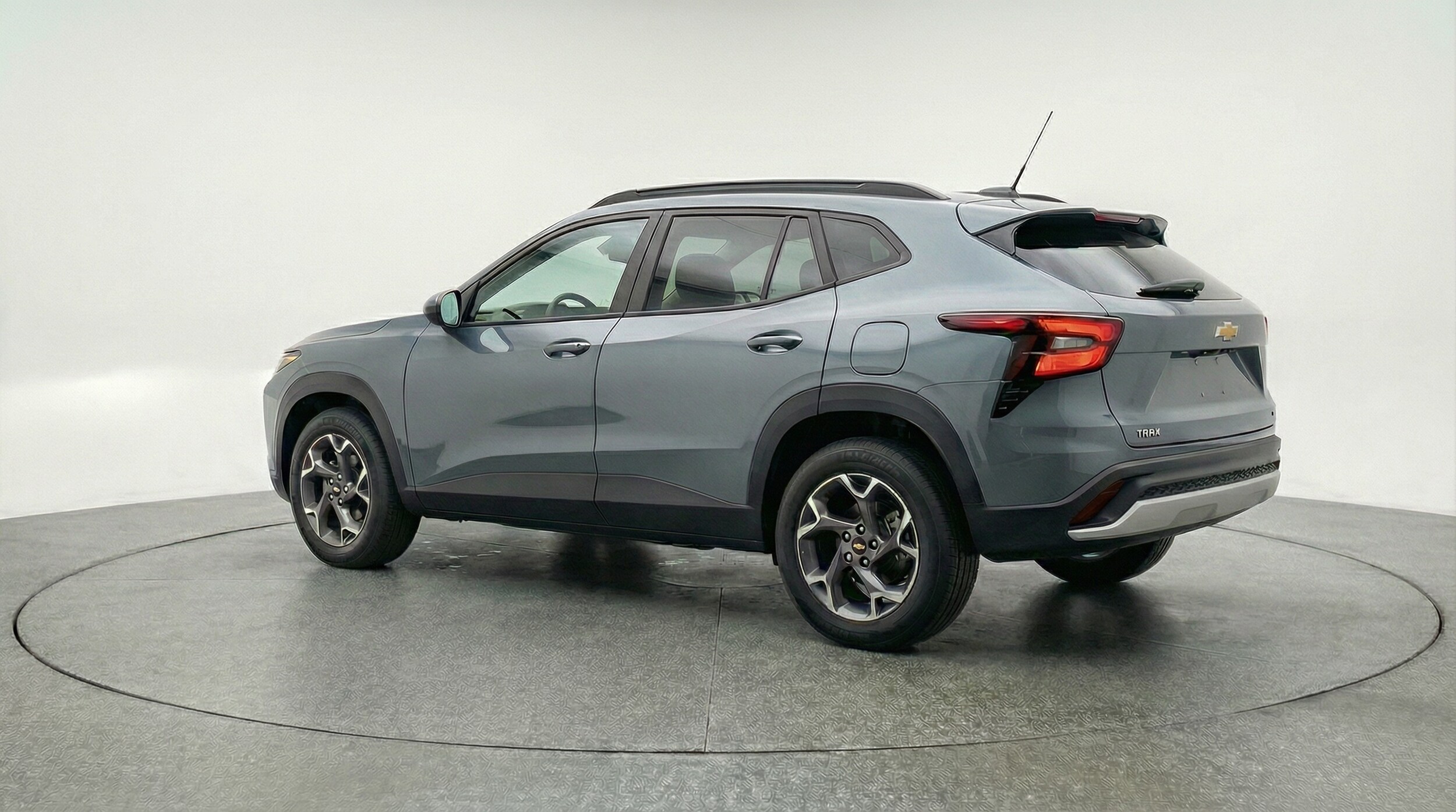 Thumbnail: 2025 Chevrolet Trax - 5