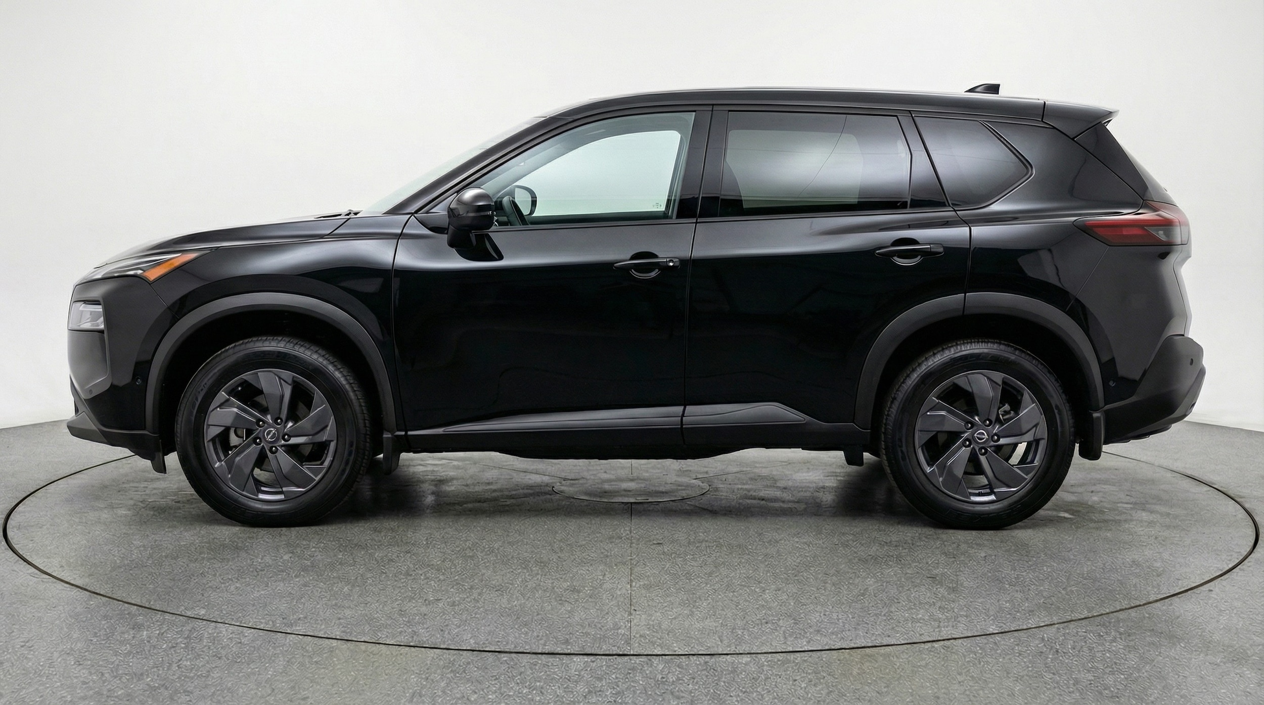 Thumbnail: 2025 Nissan Rogue - 4