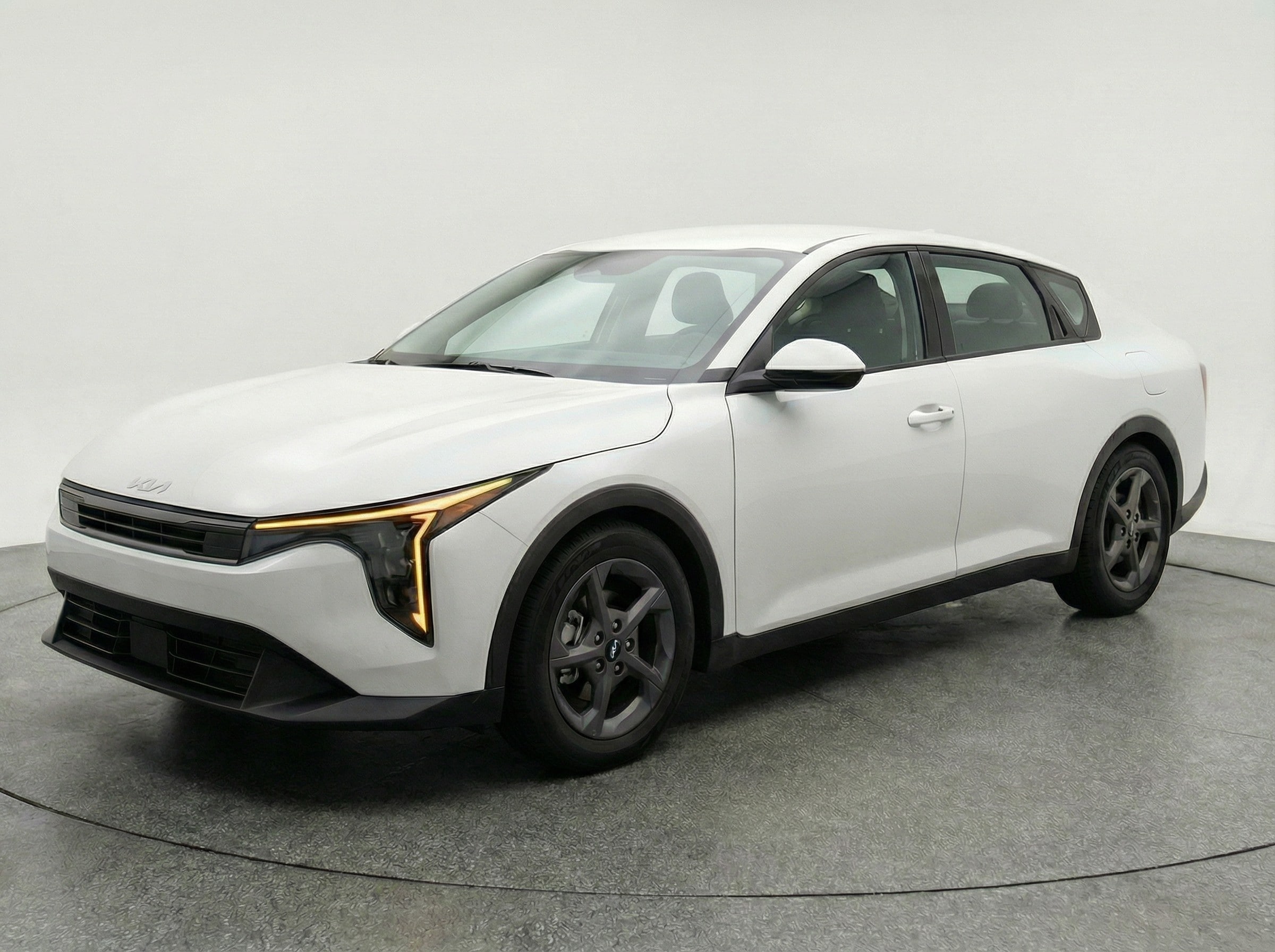 Thumbnail: 2025 Kia K4 - 3