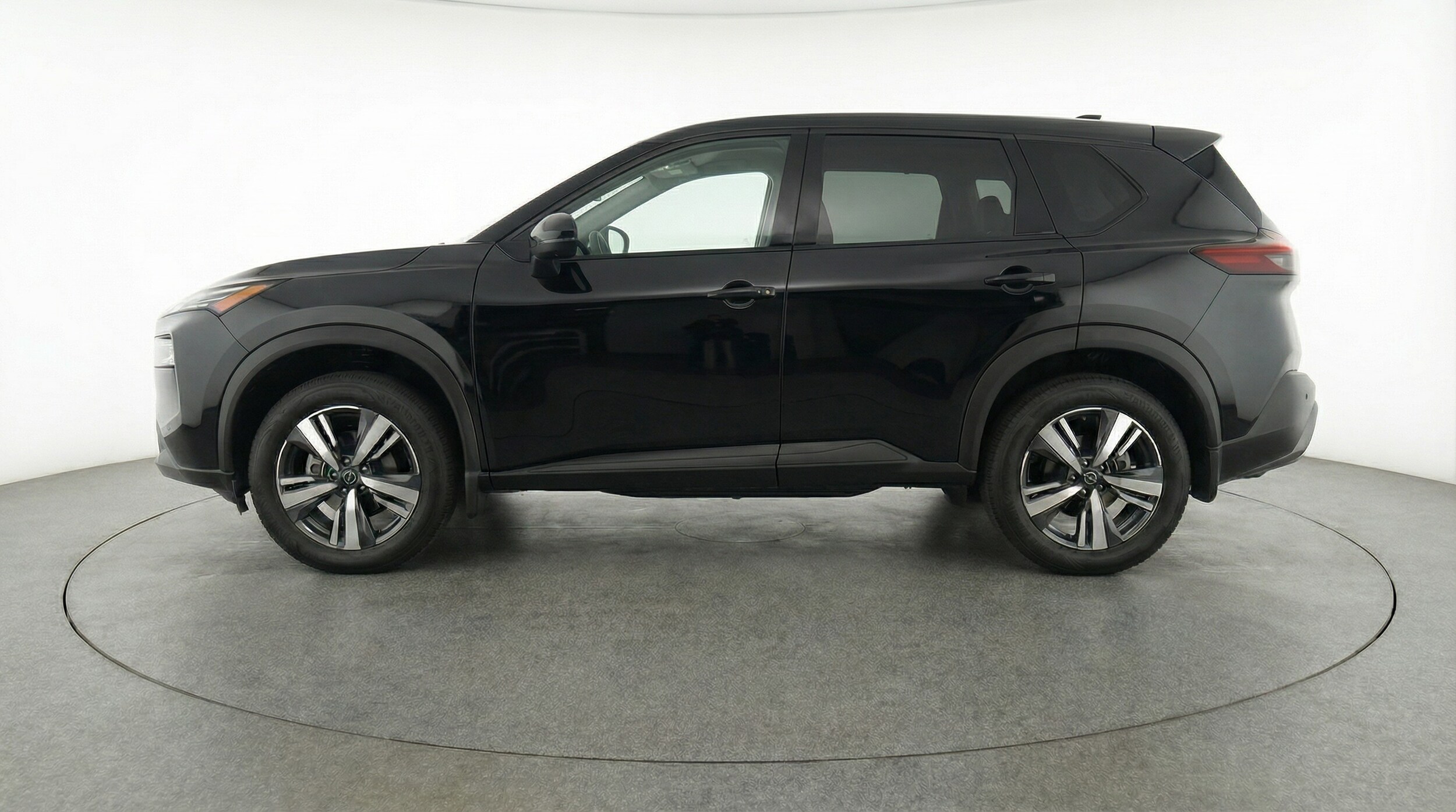 Thumbnail: 2026 Nissan Rogue - 4
