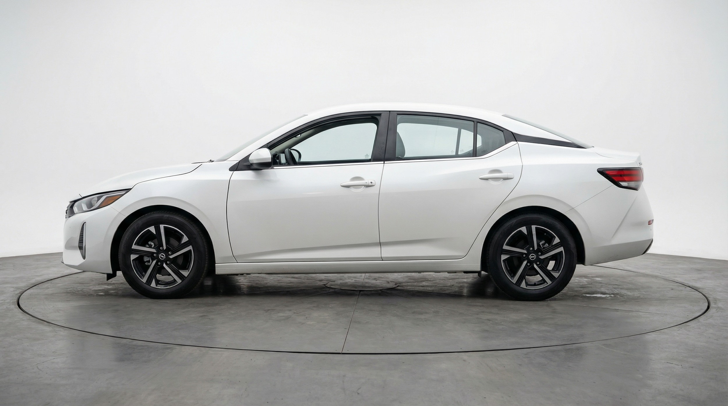 Thumbnail: 2025 Nissan Sentra - 4