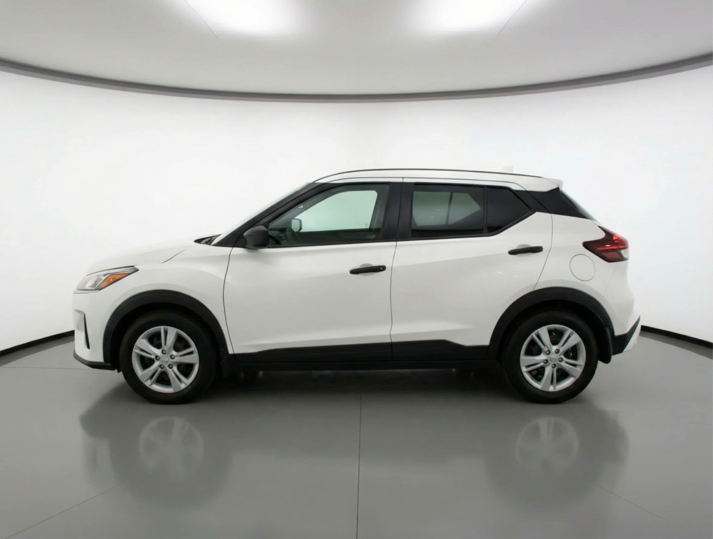 Thumbnail: 2024 Nissan Kicks - 4