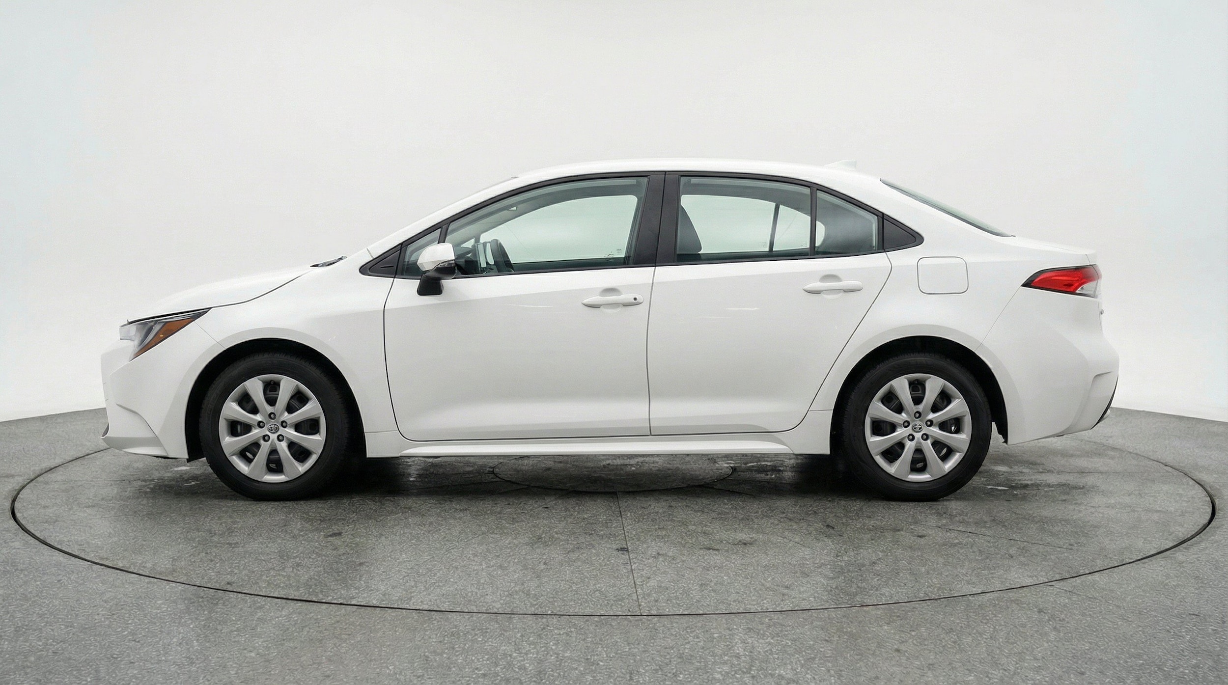 Thumbnail: 2025 Toyota Corolla - 5