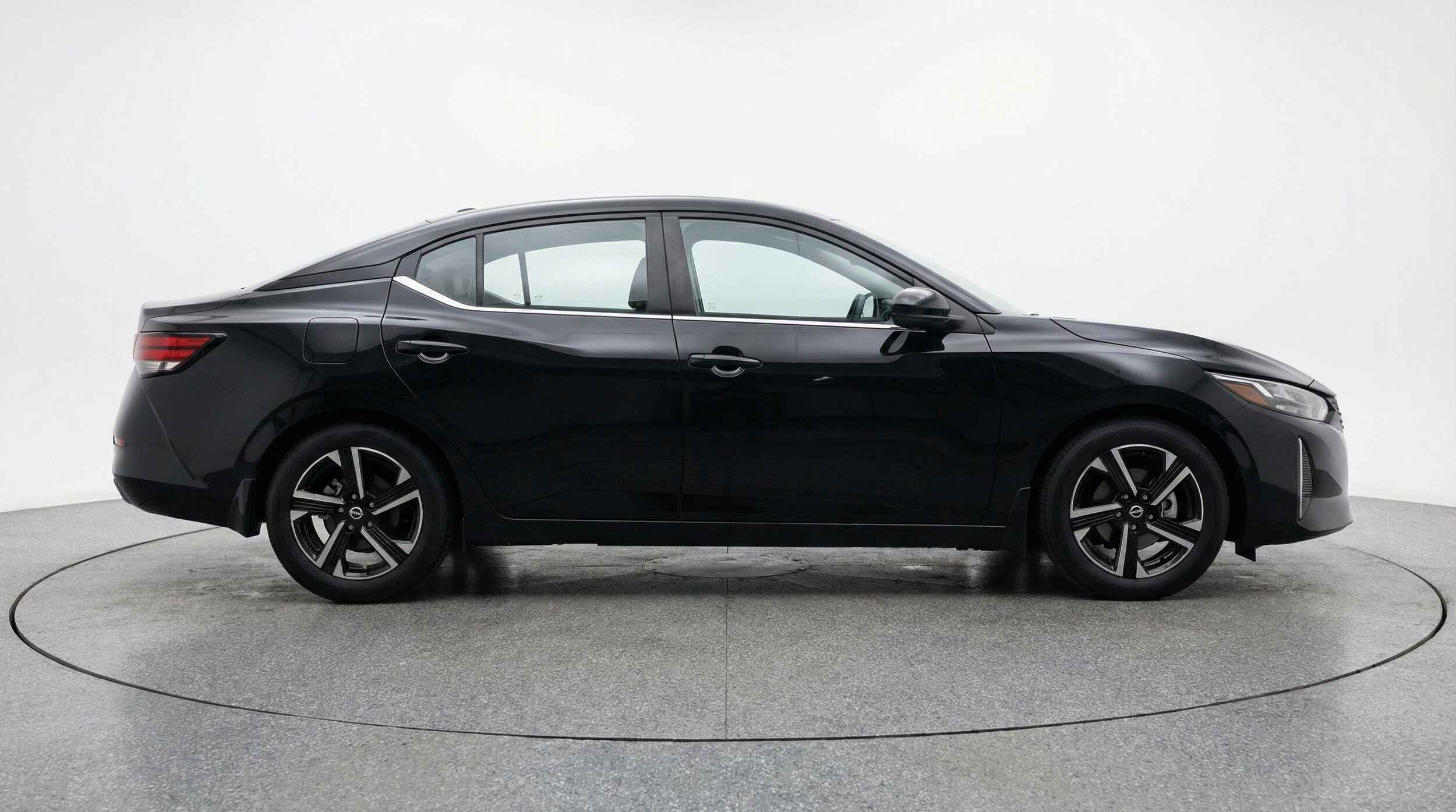 Thumbnail: 2025 Nissan Sentra - 11