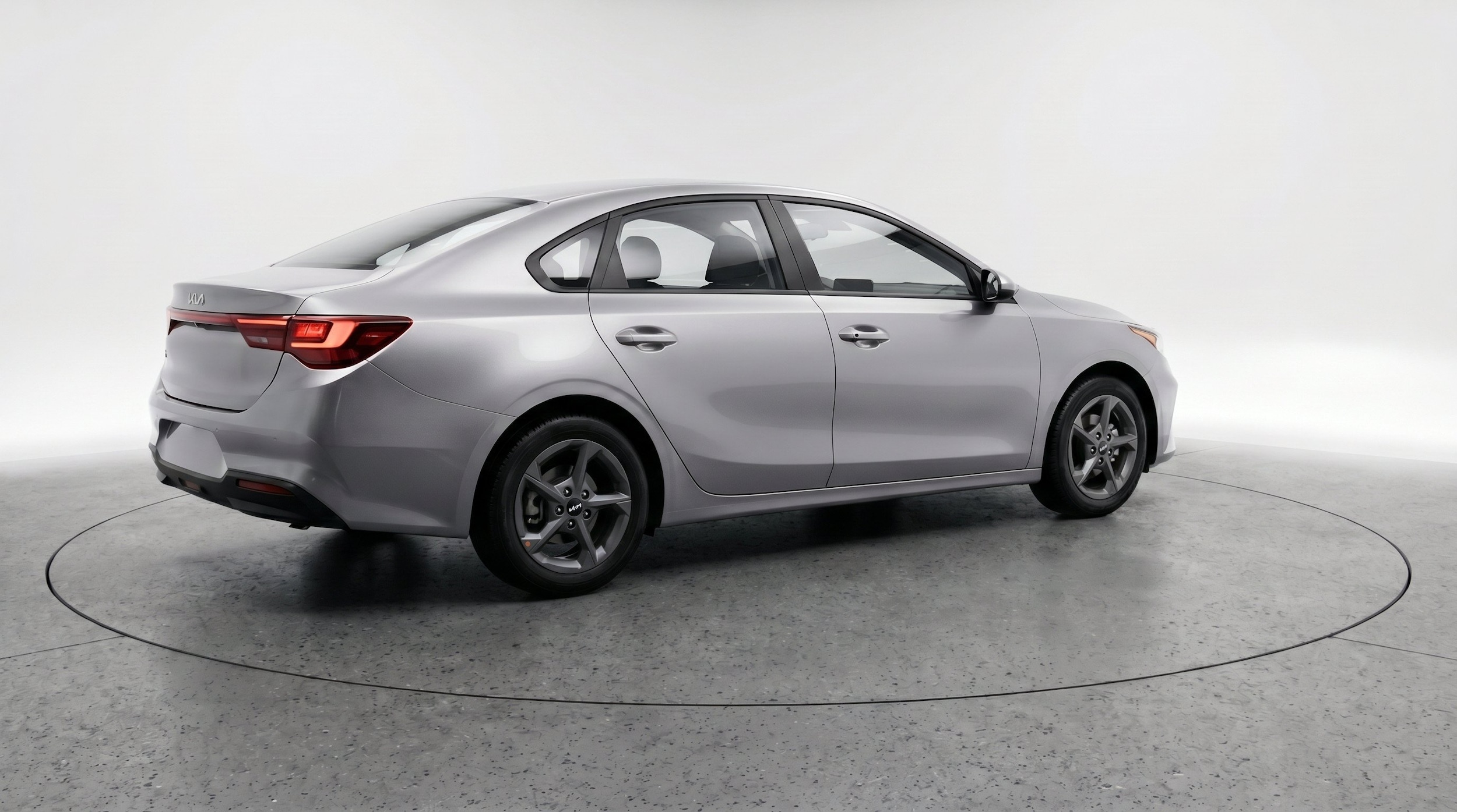 2025 Kia K4 LXS - Photo 9