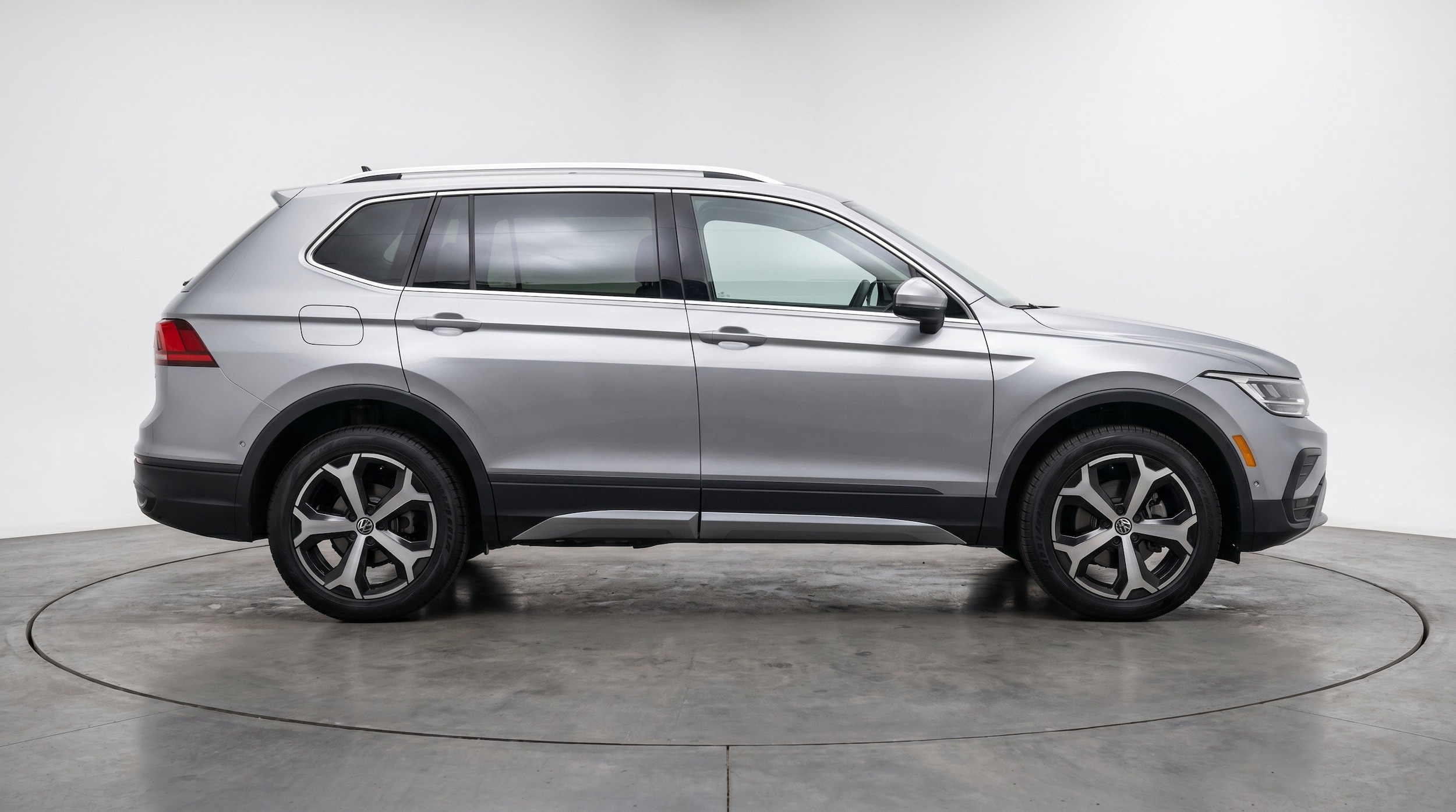 Thumbnail: 2026 Volkswagen Tiguan - 11