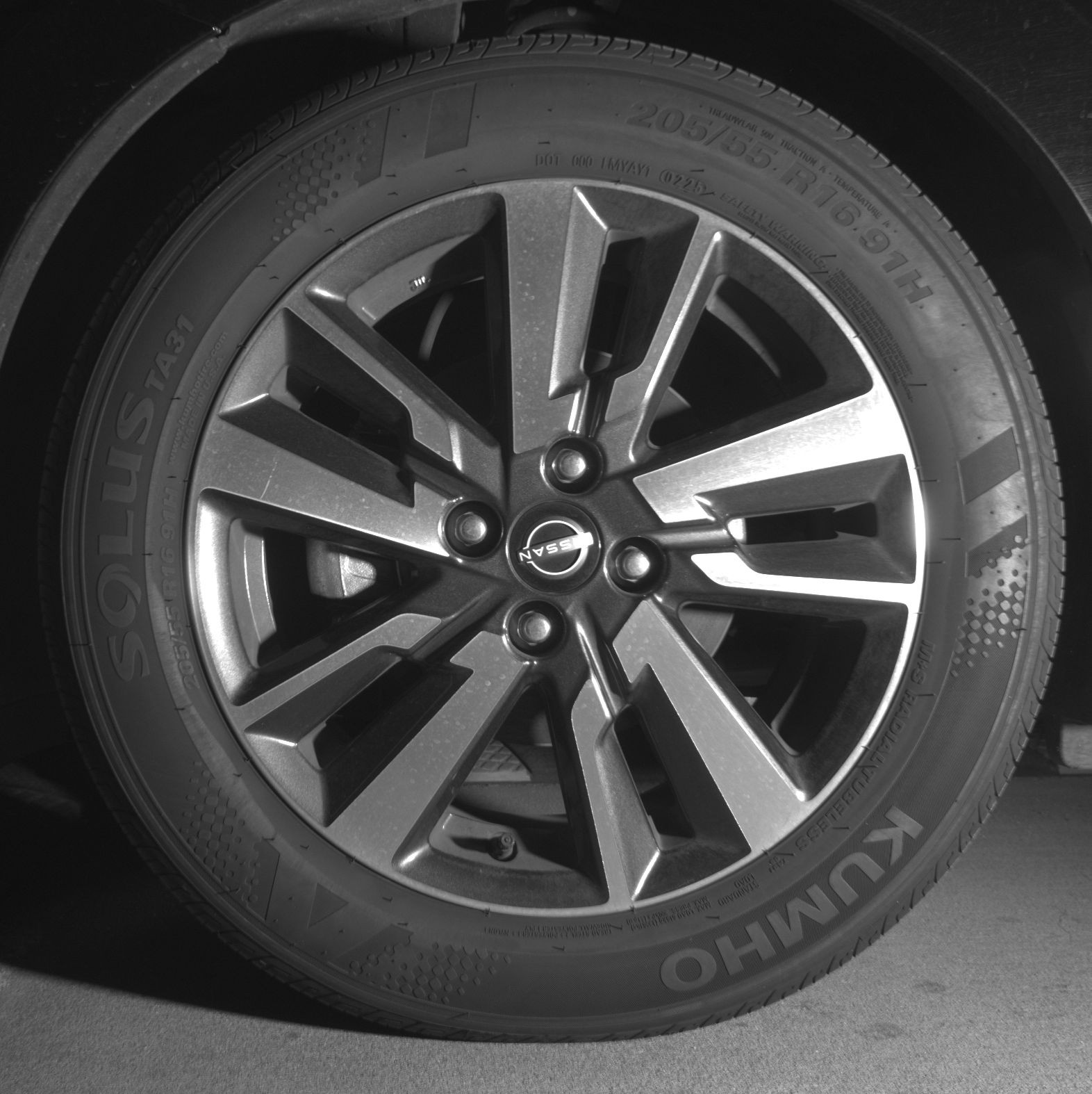 Thumbnail: 2025 Nissan Versa - 9