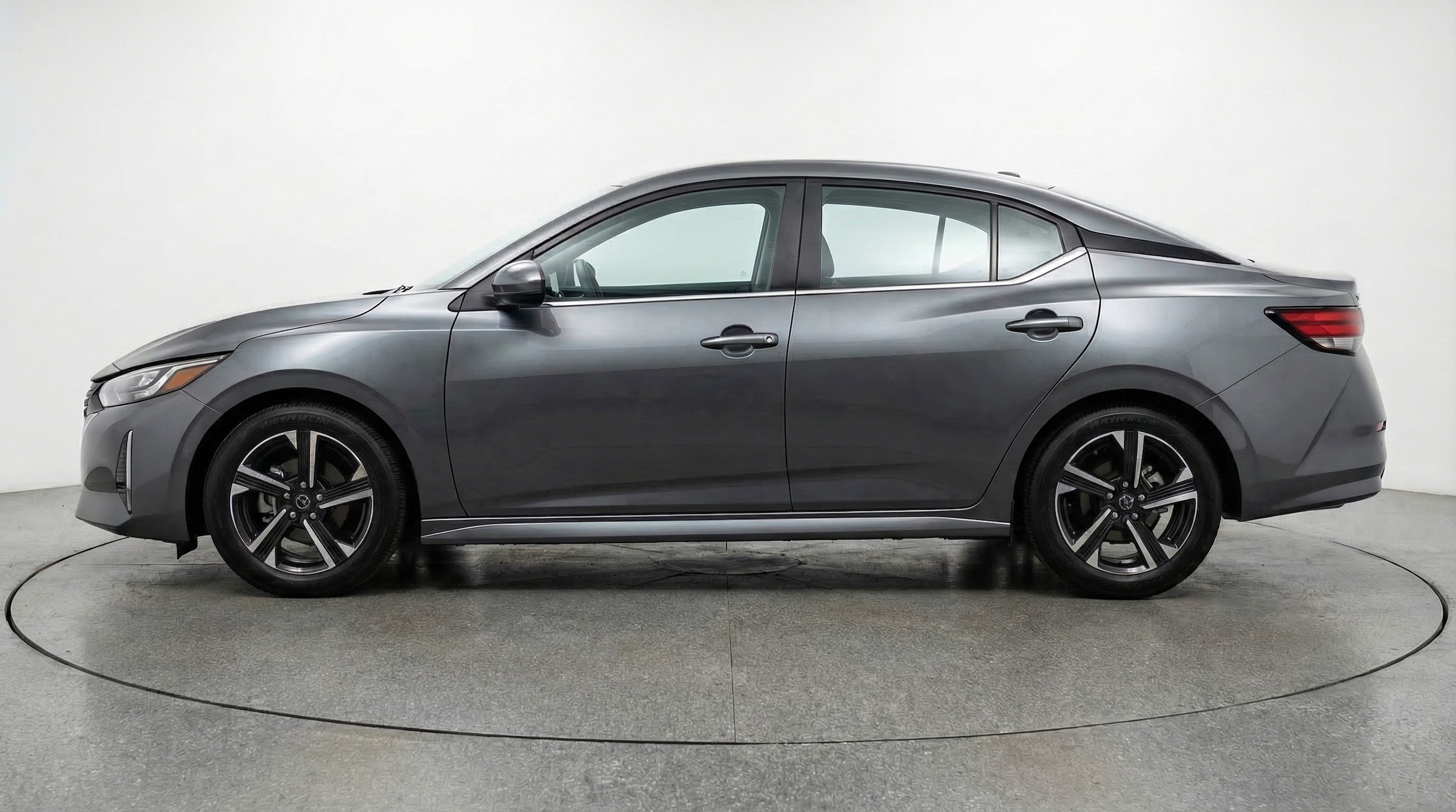 Thumbnail: 2025 Nissan Sentra - 4