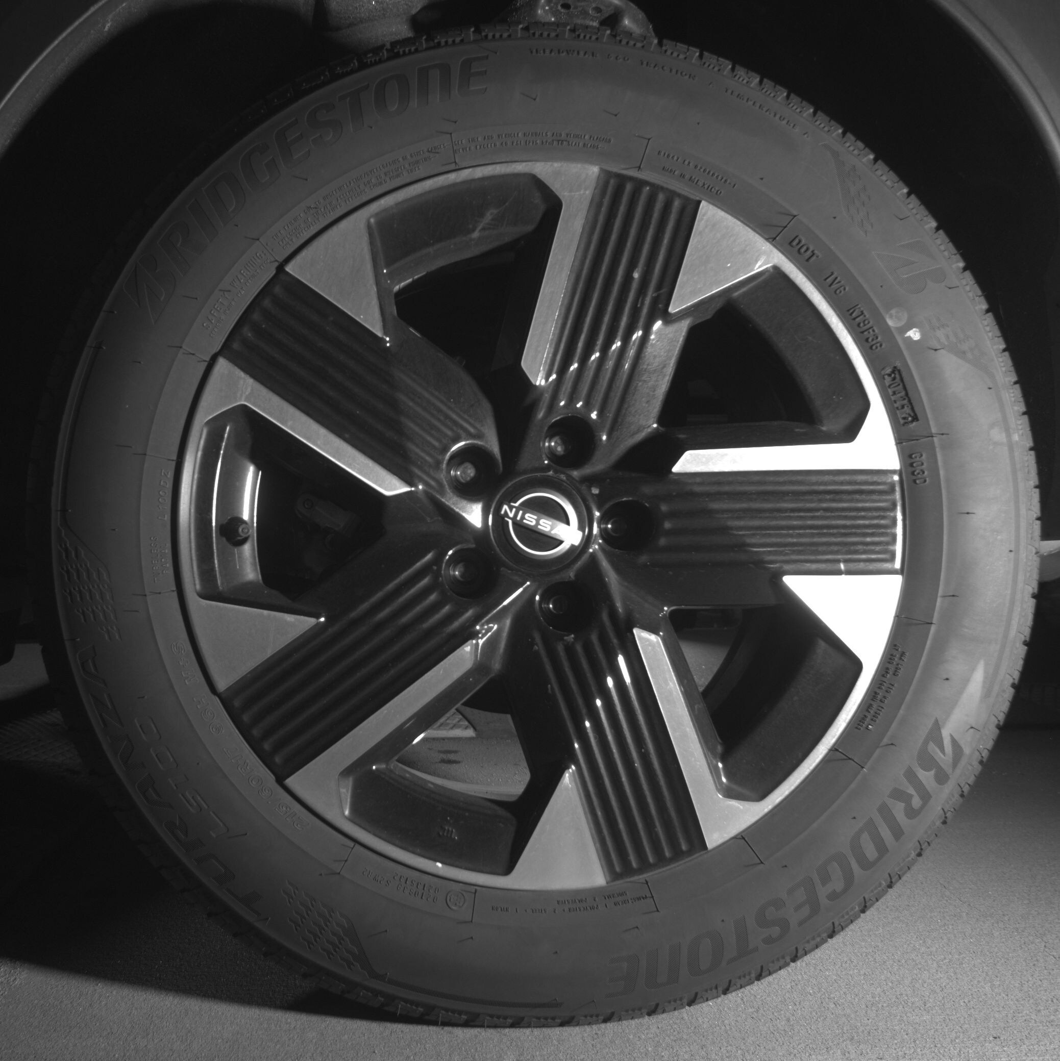 Thumbnail: 2025 Nissan Kicks - 11