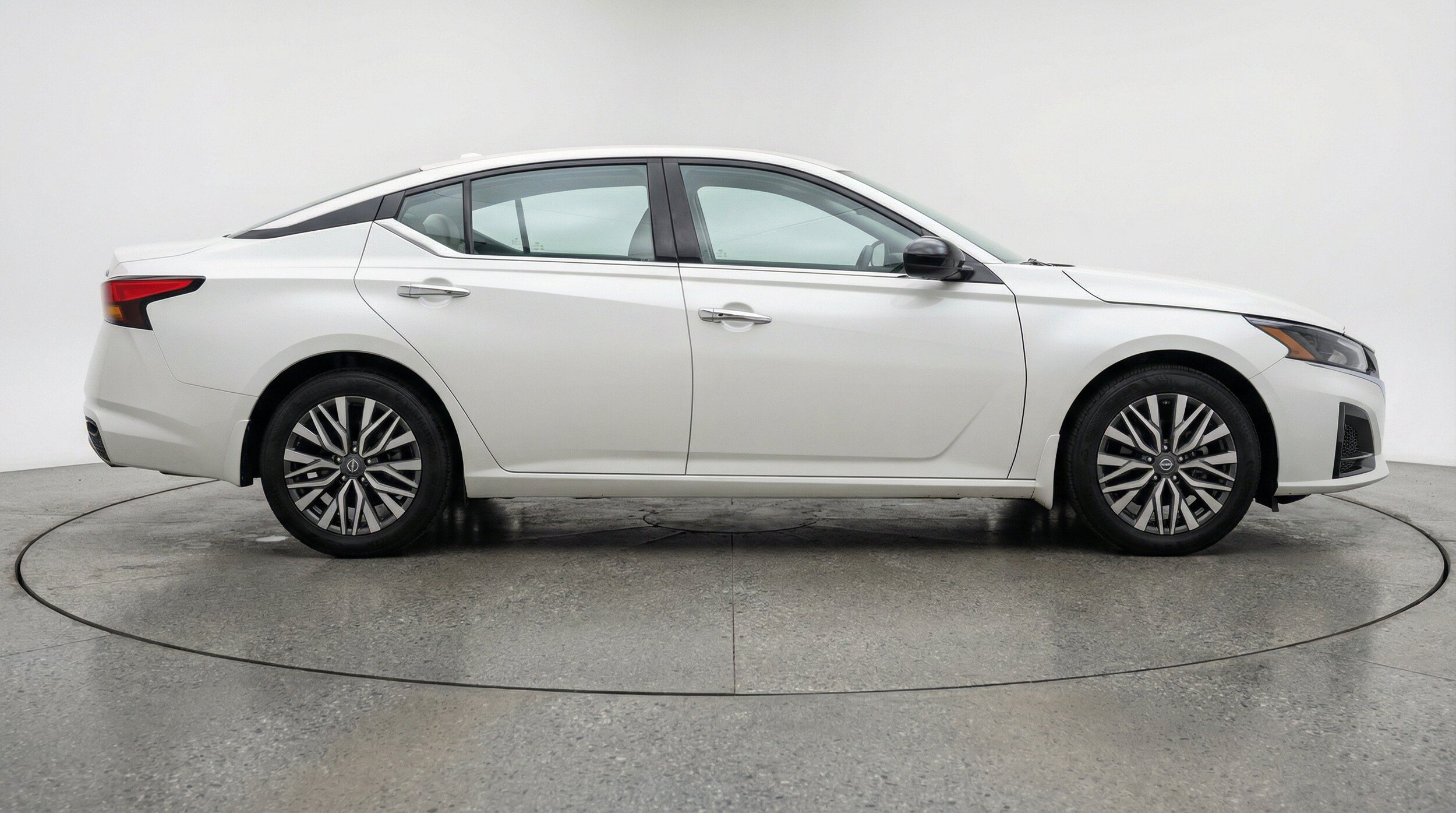 Thumbnail: 2025 Nissan Altima - 11