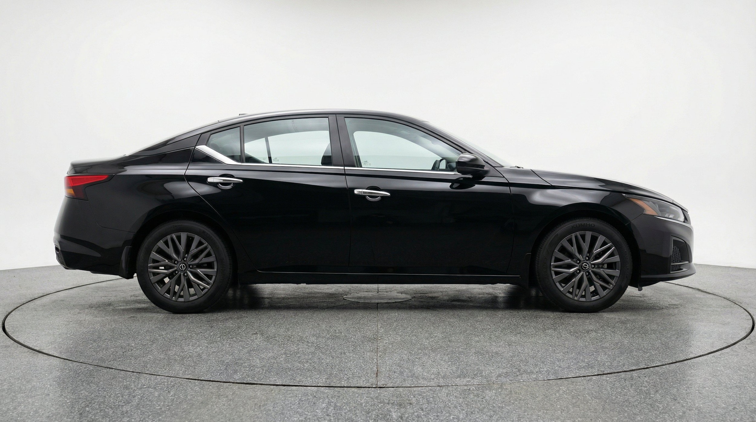 Thumbnail: 2025 Nissan Altima - 11