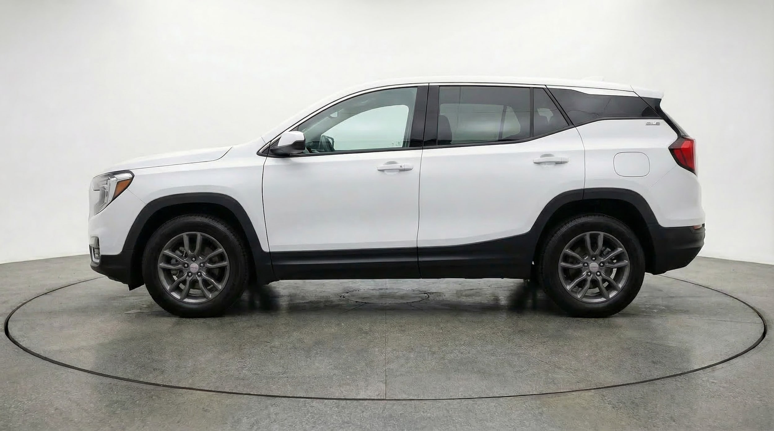 Thumbnail: 2024 GMC Terrain - 4