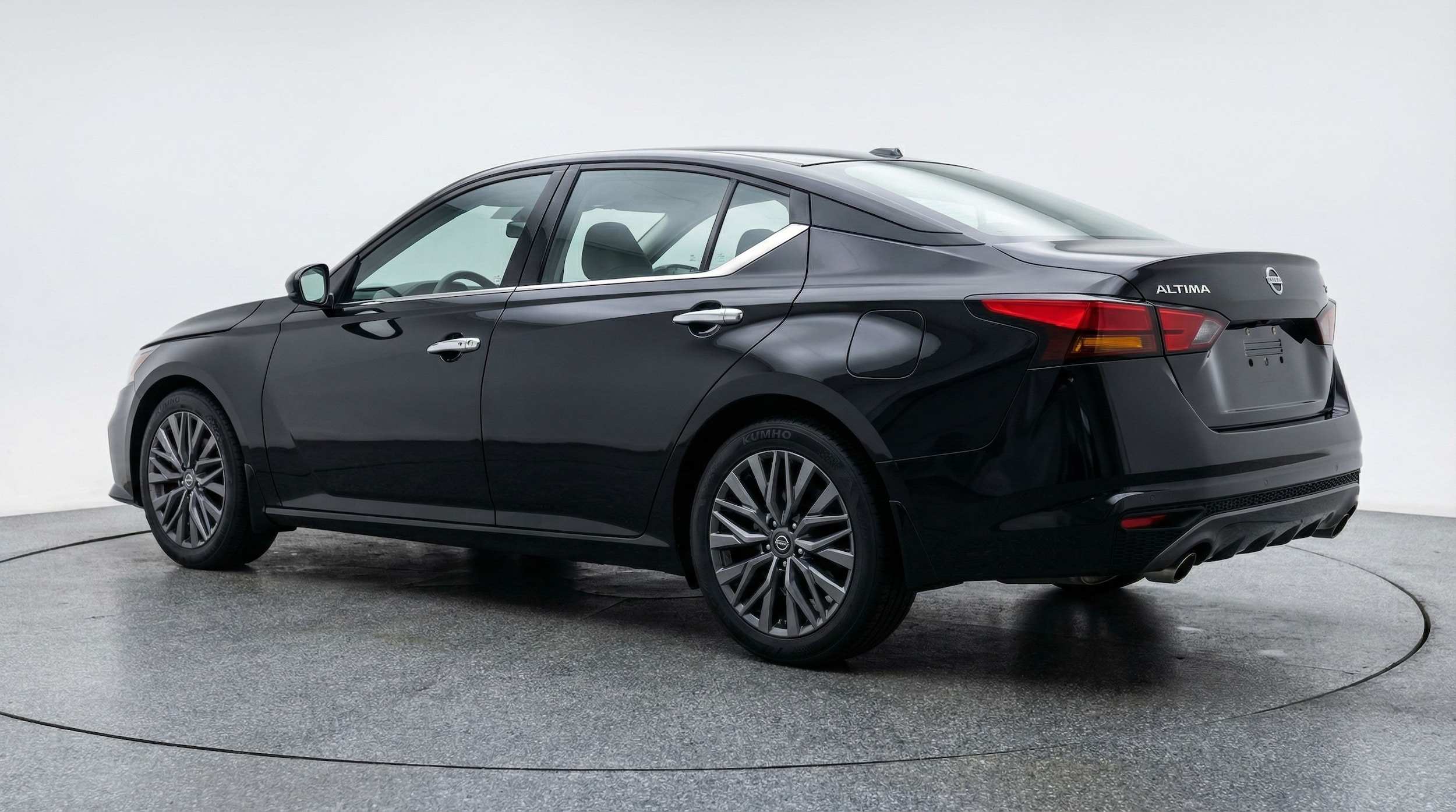 Thumbnail: 2025 Nissan Altima - 5
