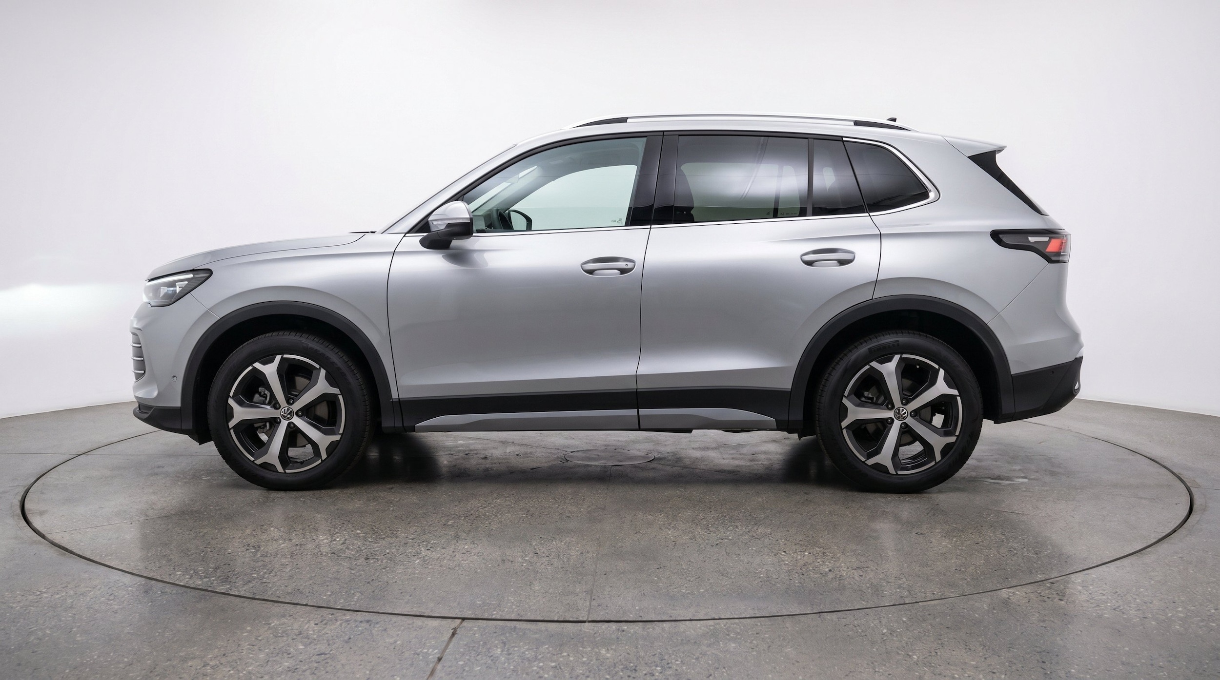 Thumbnail: 2026 Volkswagen Tiguan - 5