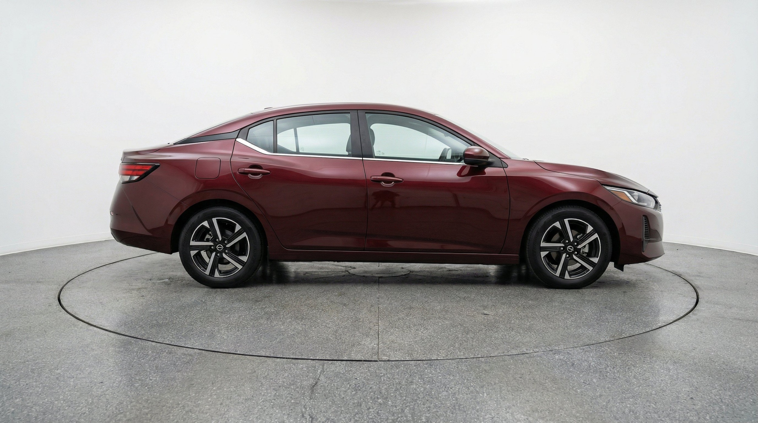 Thumbnail: 2025 Nissan Sentra - 10
