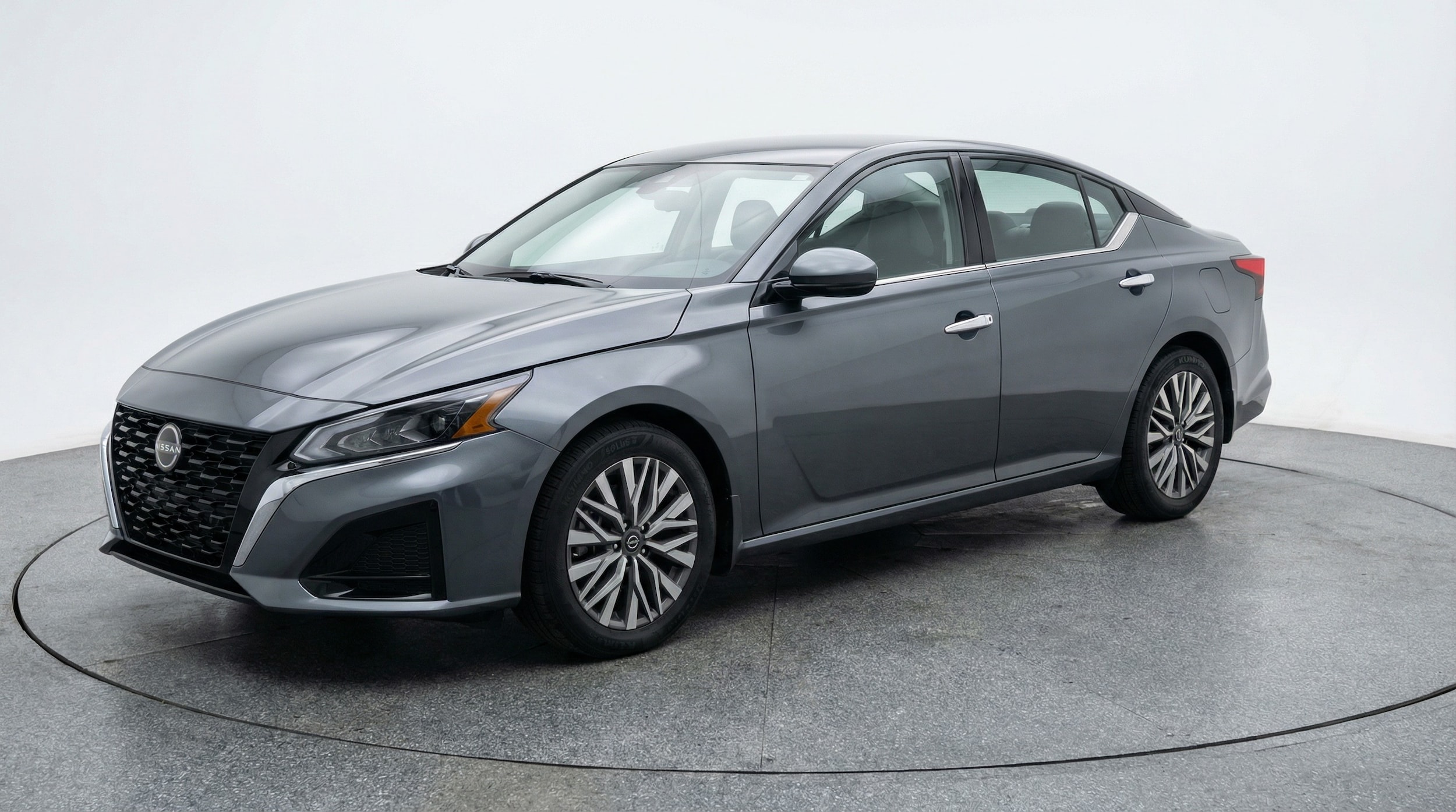 Thumbnail: 2025 Nissan Altima - 3