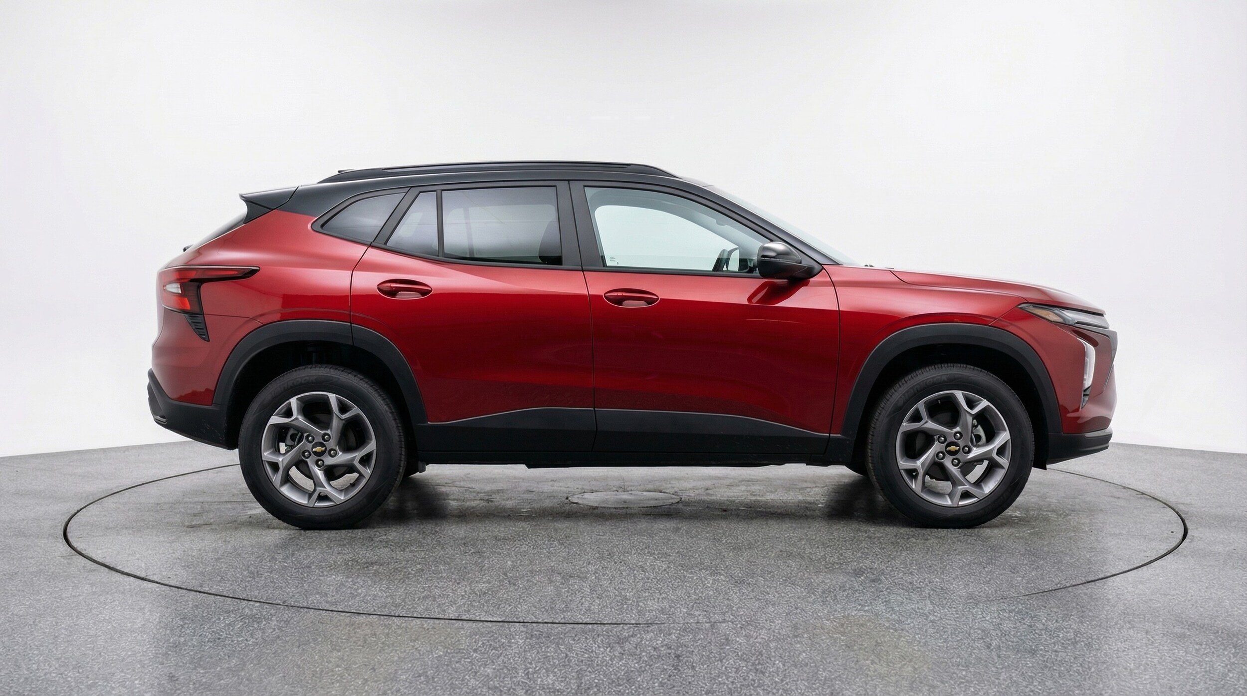 Thumbnail: 2025 Chevrolet Trax - 8