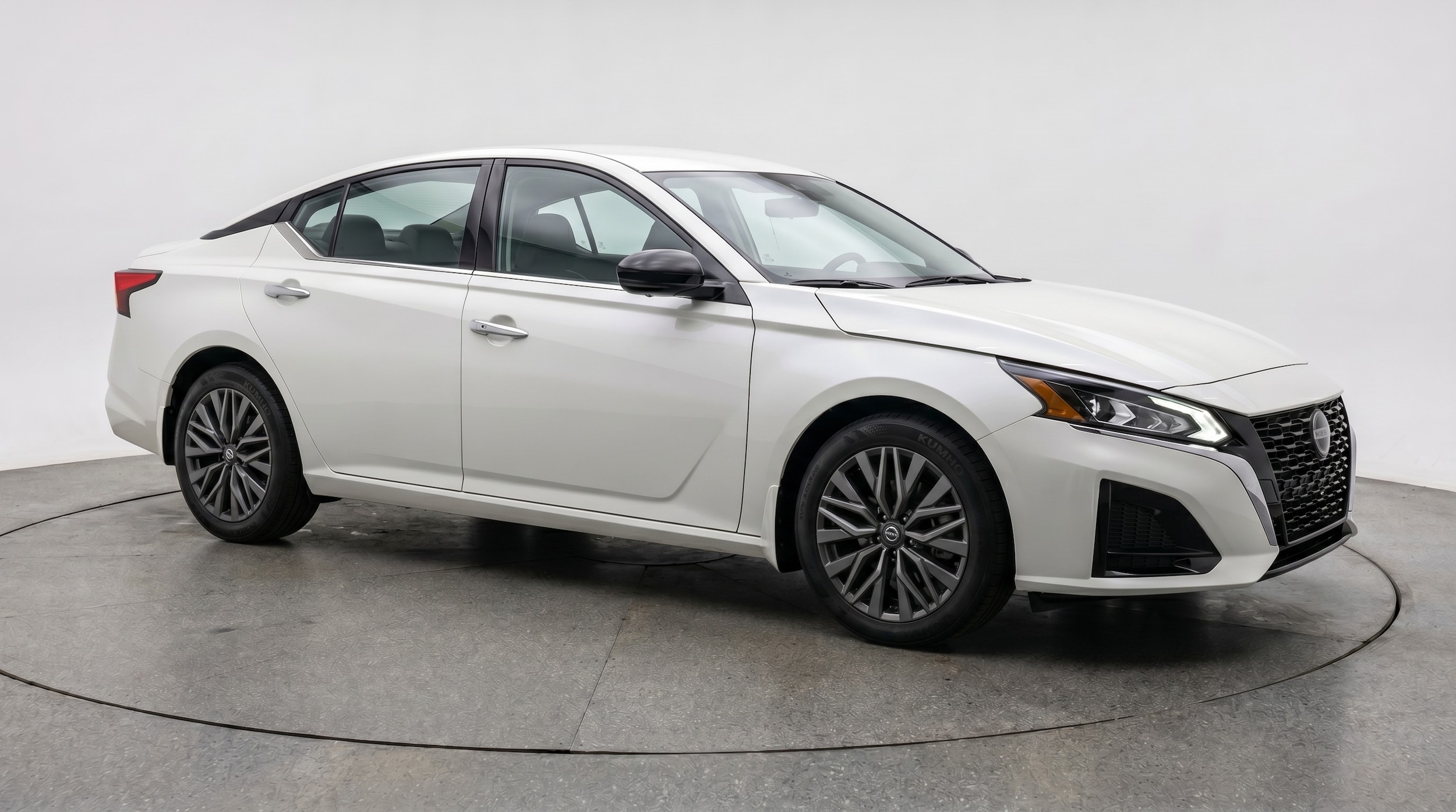 Thumbnail: 2025 Nissan Altima - 1