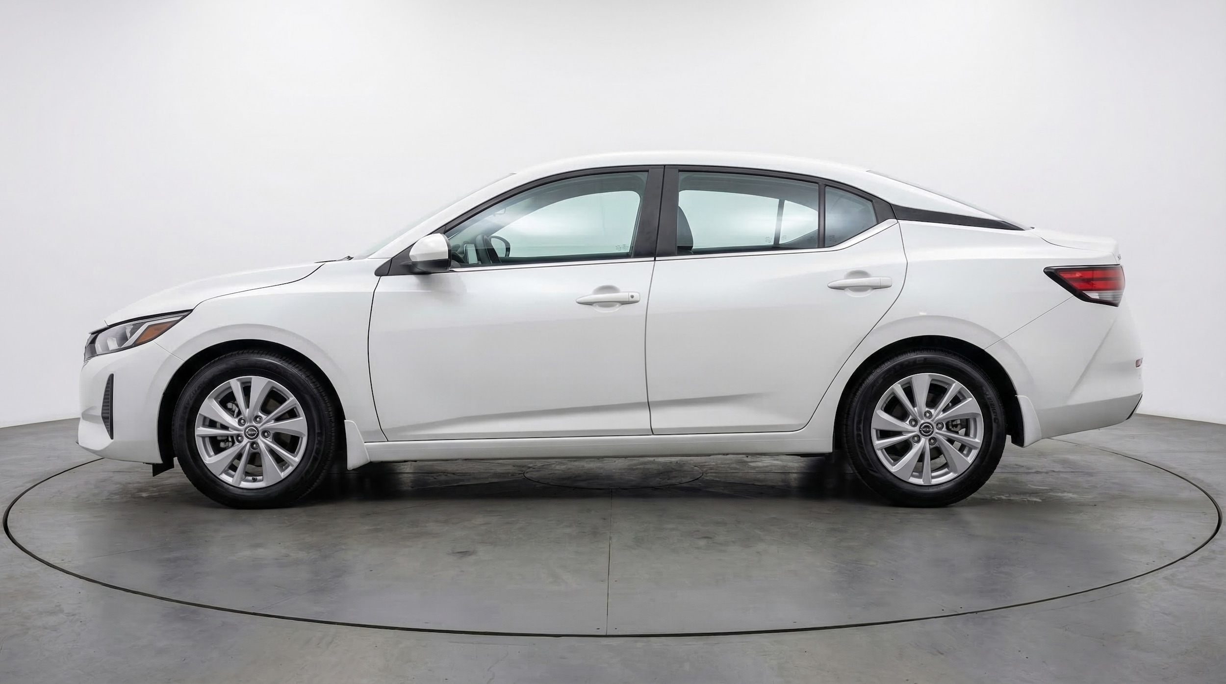 Thumbnail: 2025 Nissan Sentra - 4