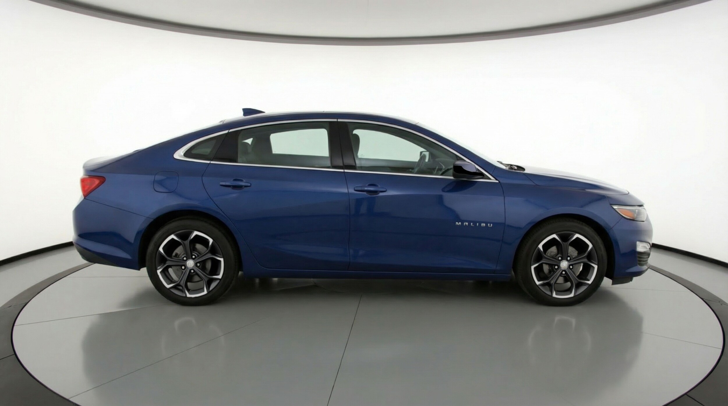 Thumbnail: 2024 Chevrolet Malibu - 8