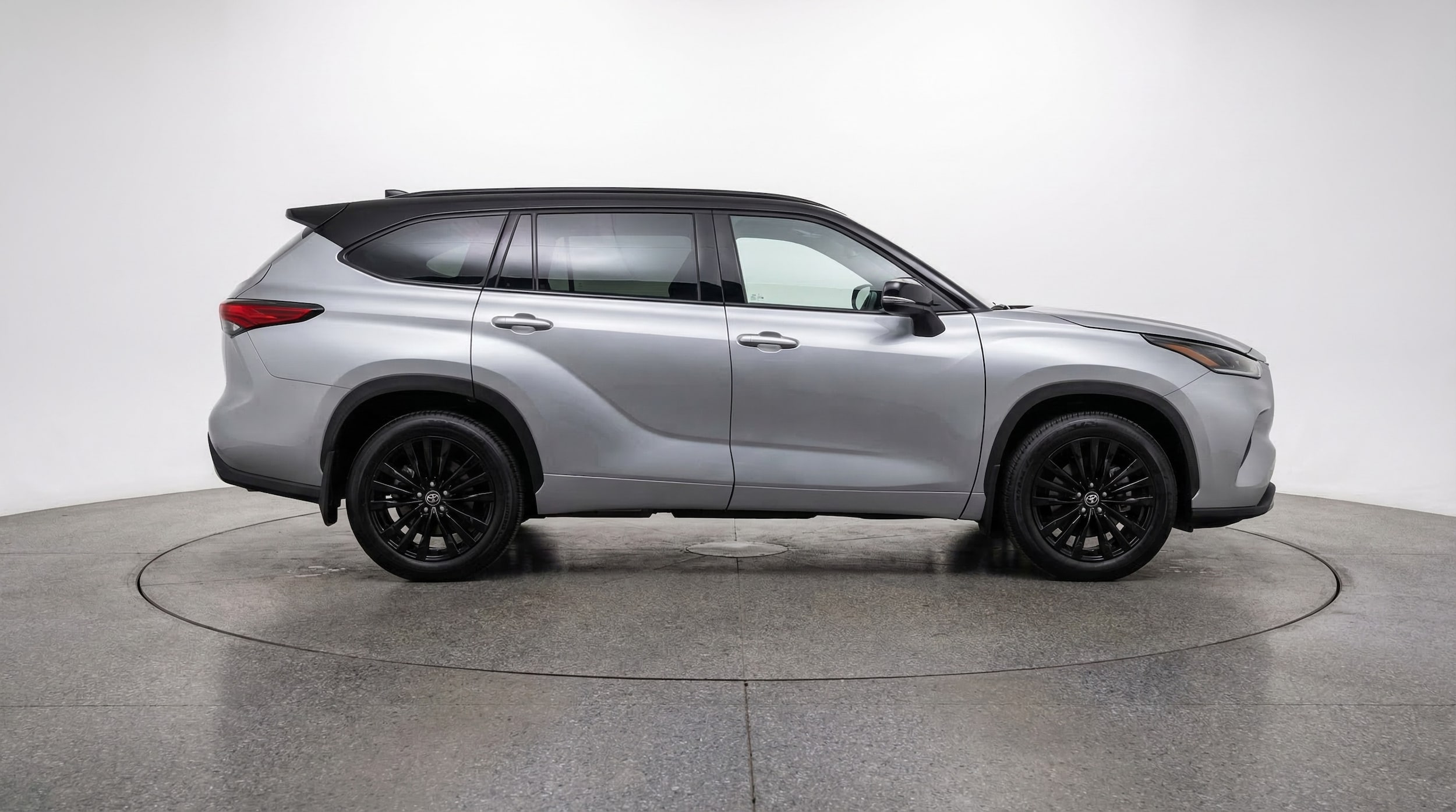 Thumbnail: 2025 Toyota Highlander - 8