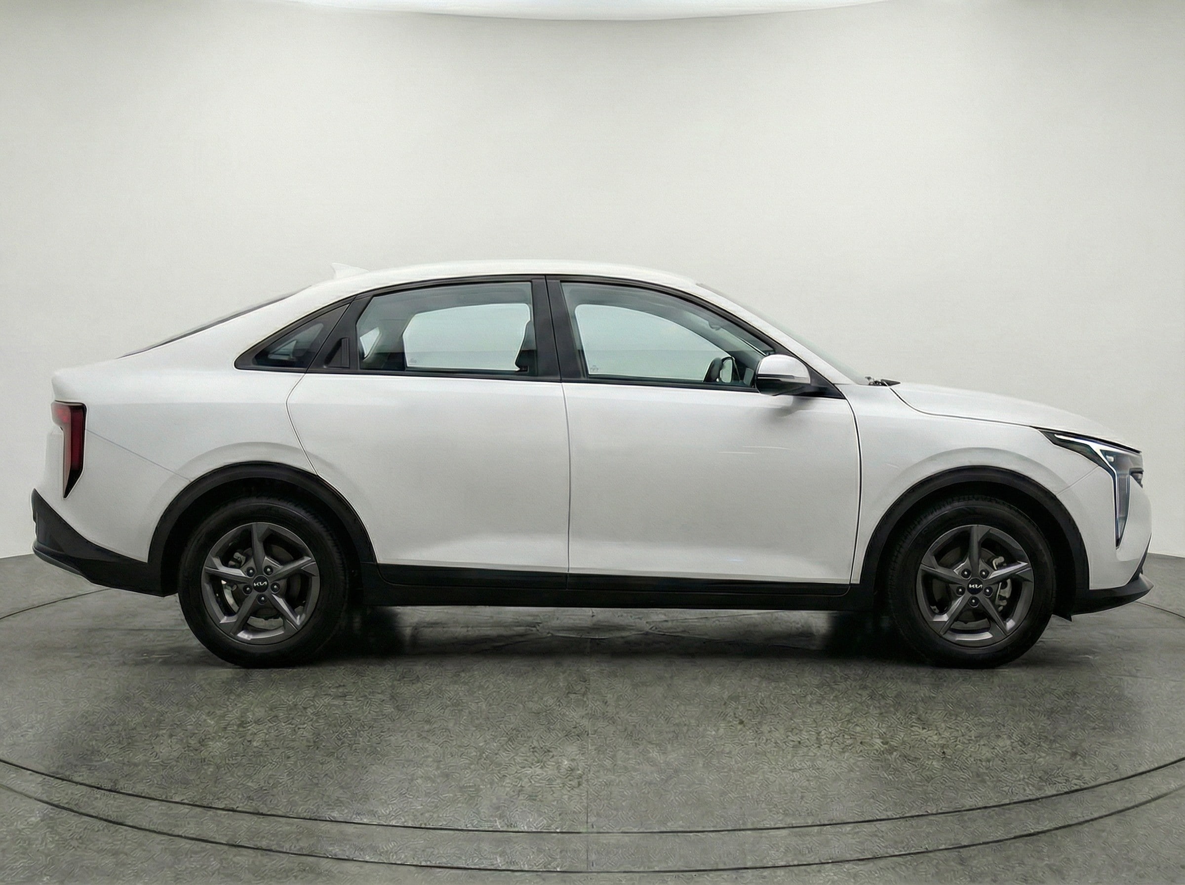 Thumbnail: 2025 Kia K4 - 8