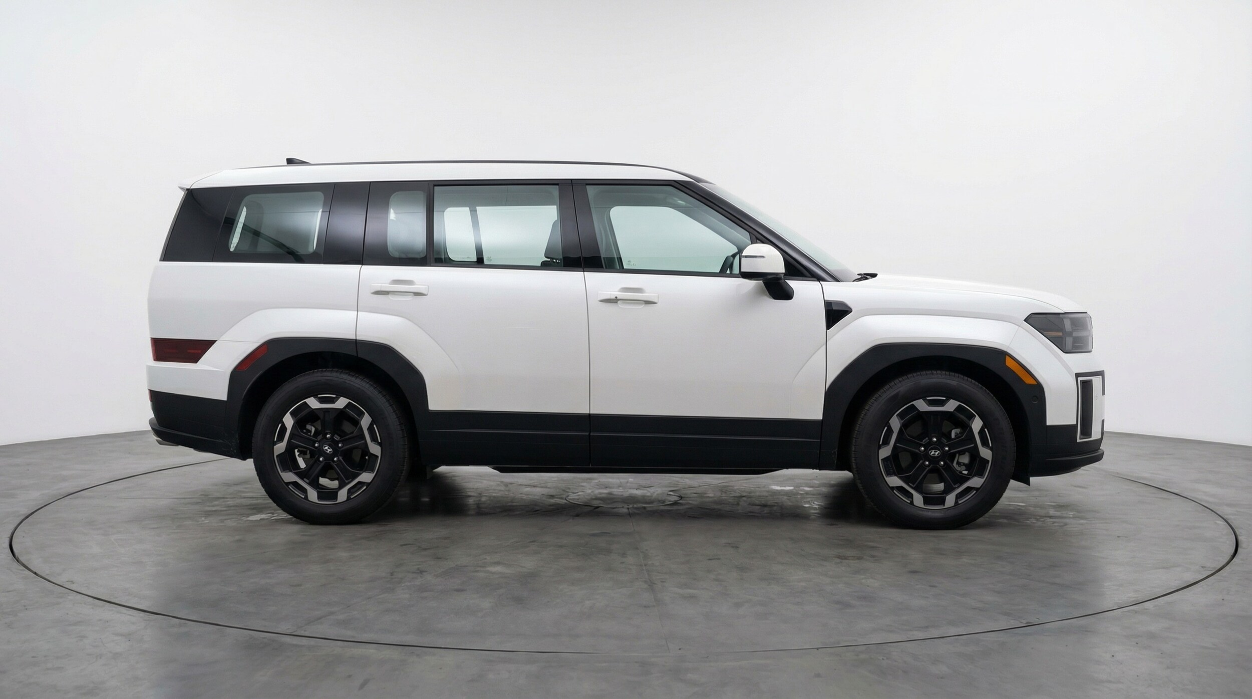 Thumbnail: 2025 Hyundai Santa Fe - 8