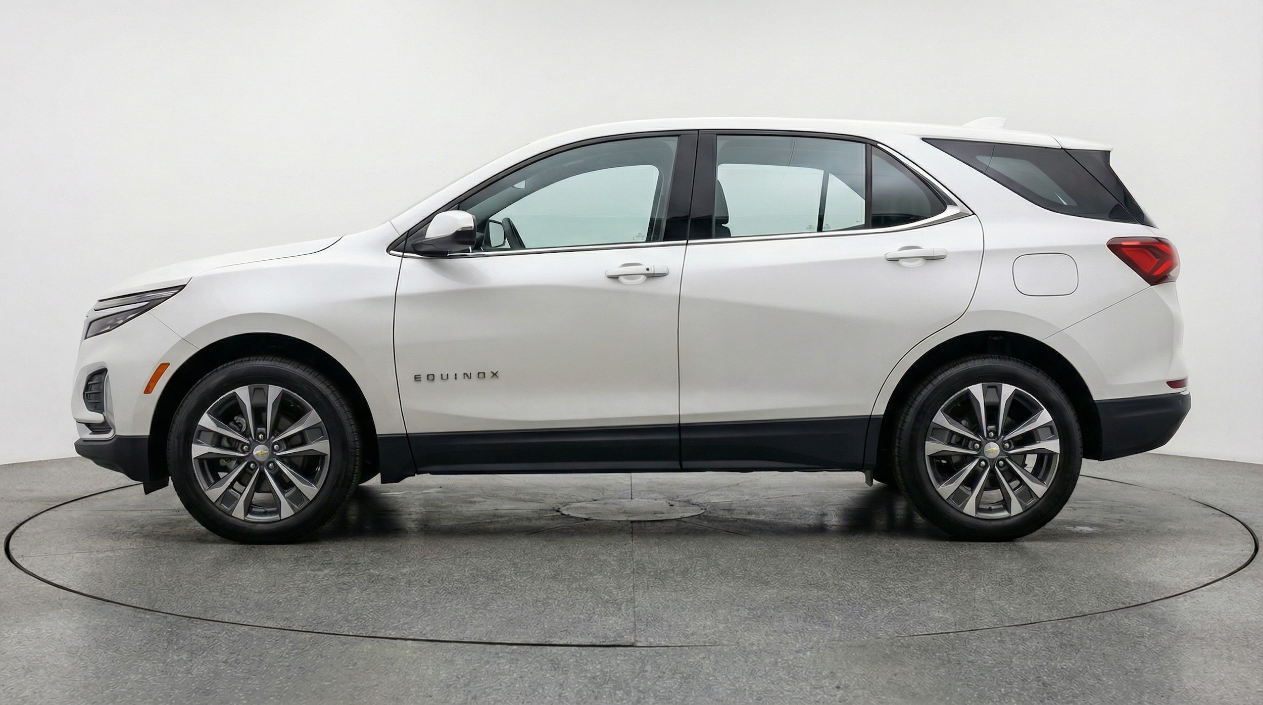 Thumbnail: 2025 Chevrolet Equinox - 4