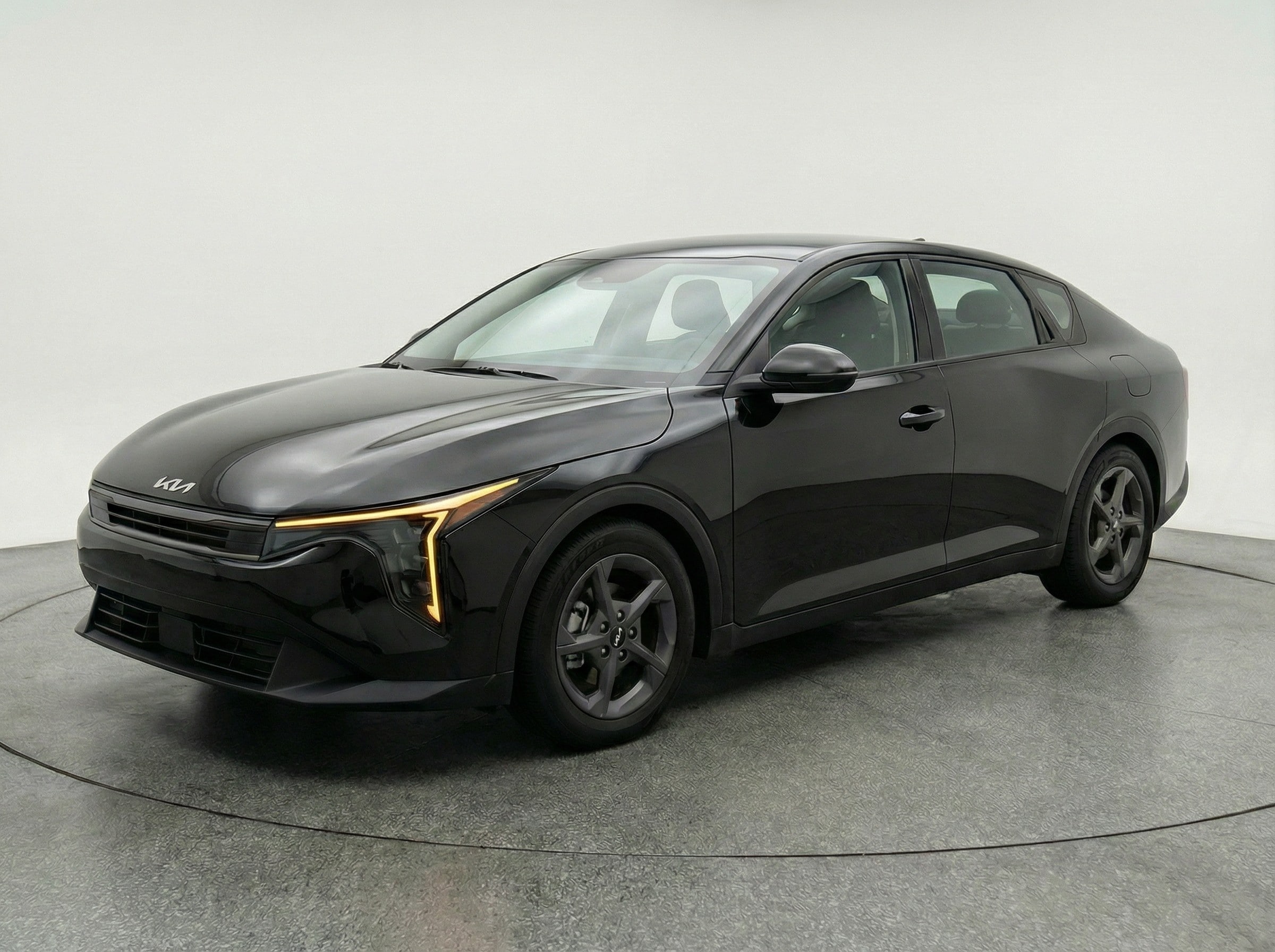 Thumbnail: 2025 Kia K4 - 3